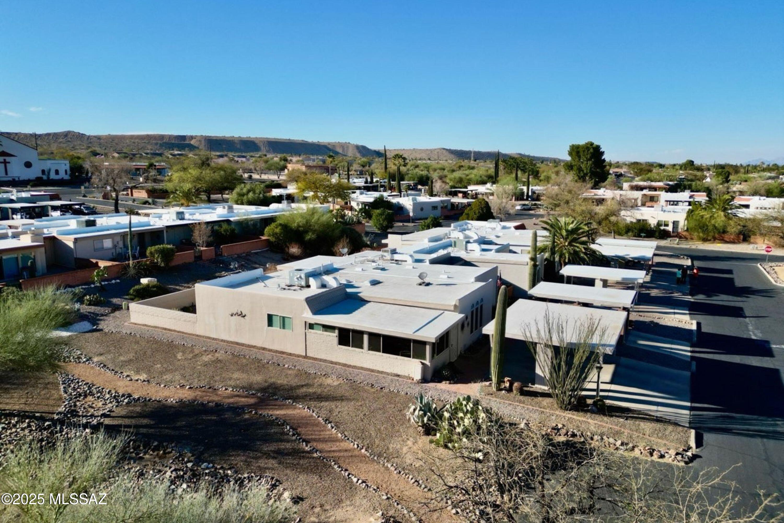 Green Valley Townhouses NO.7 - Residential