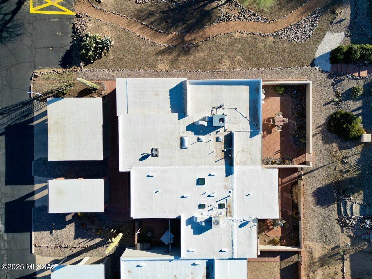Green Valley Townhouses NO.7 - Residential