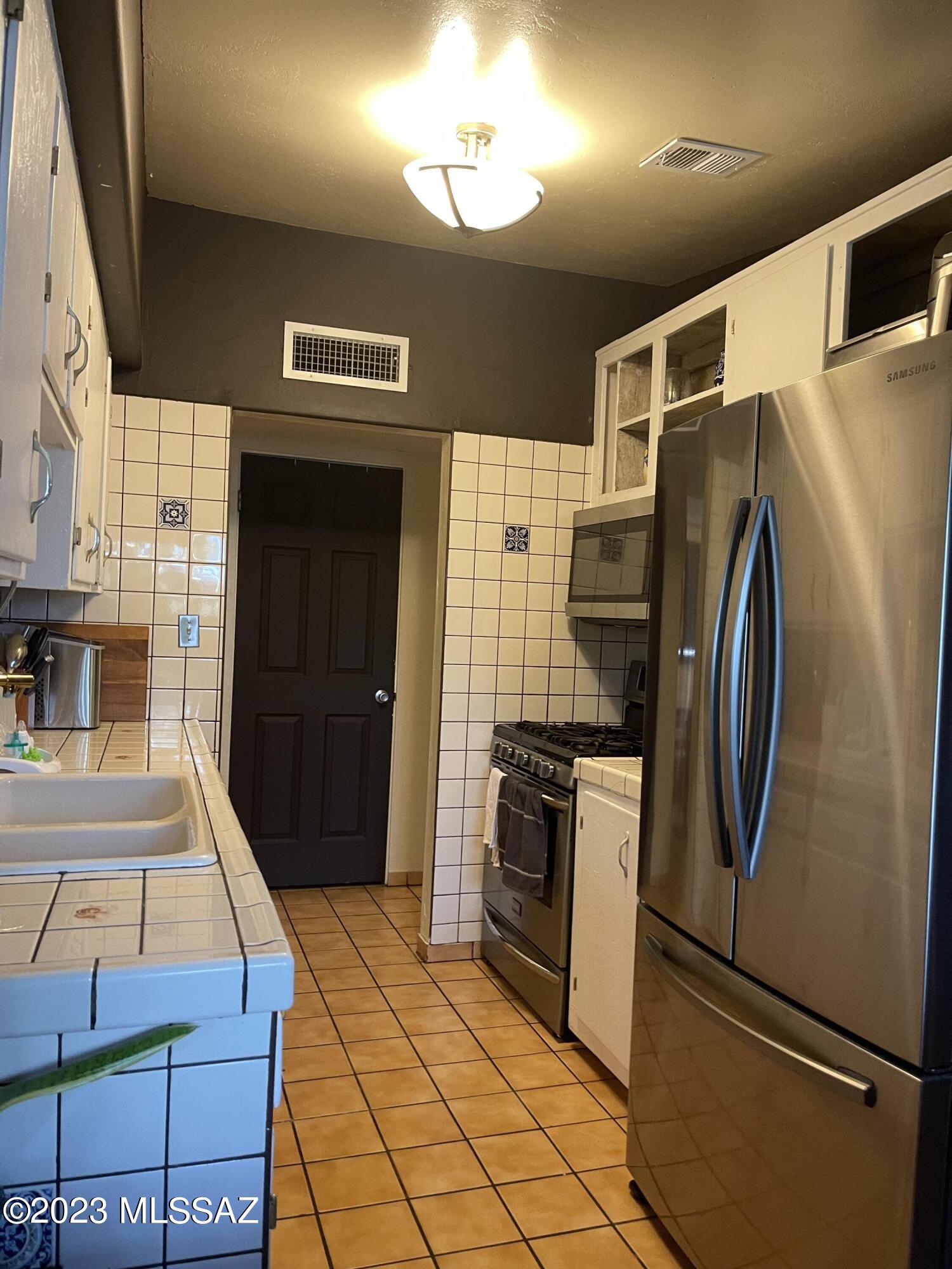 Fiesta Park - Residential