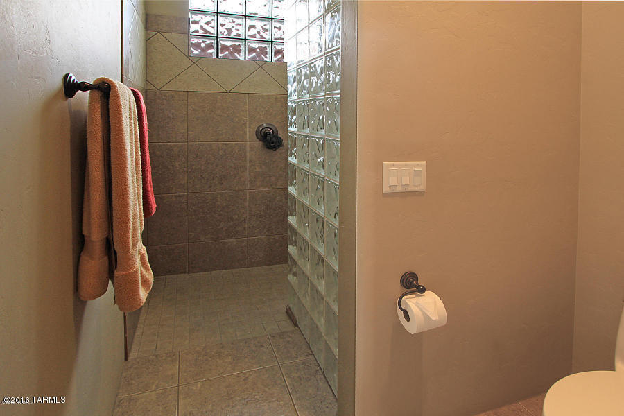 Preserve II at Dove Mtn (183-305) - Residential Lease