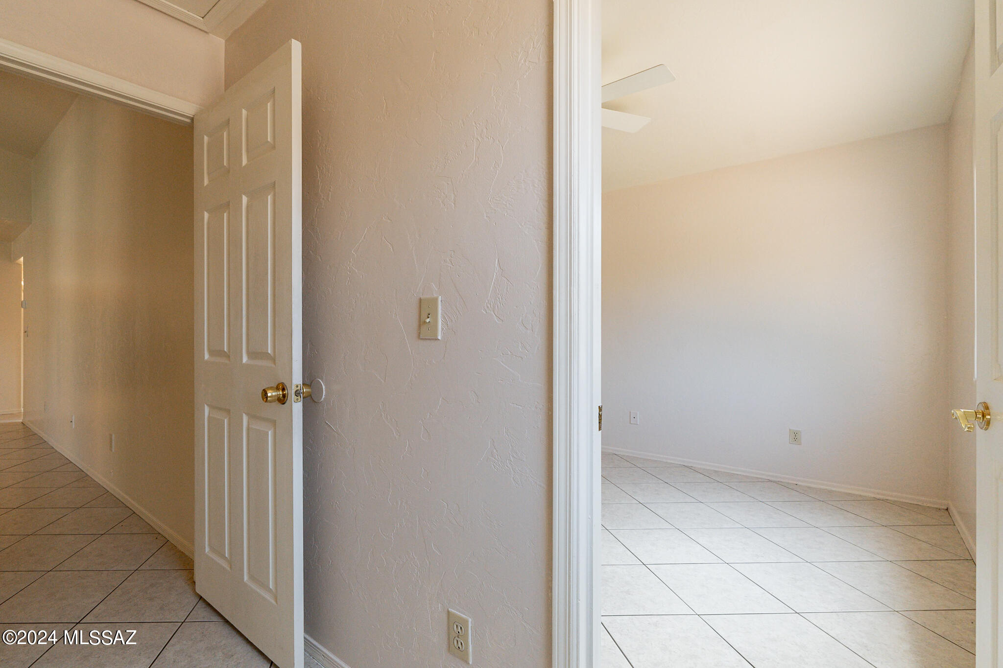 Sonrisa (1-121) - Residential Lease