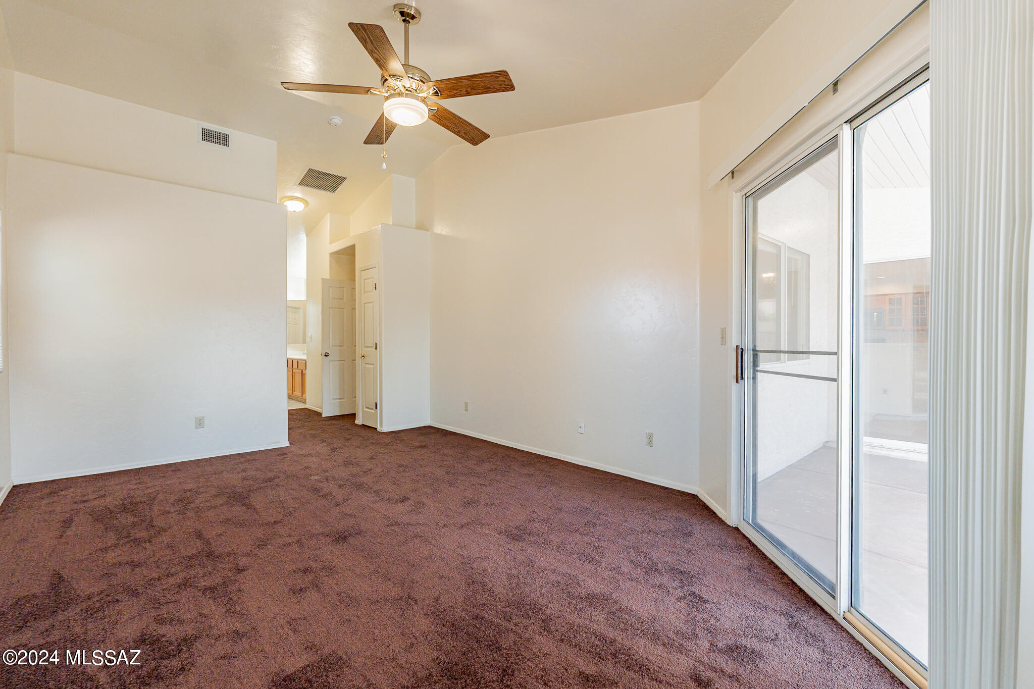 Sonrisa (1-121) - Residential Lease