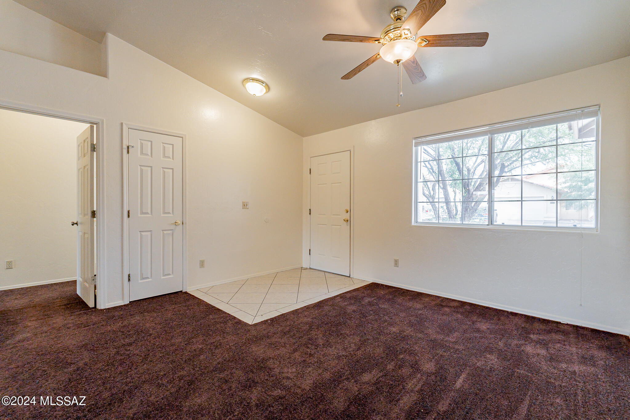 Sonrisa (1-121) - Residential Lease