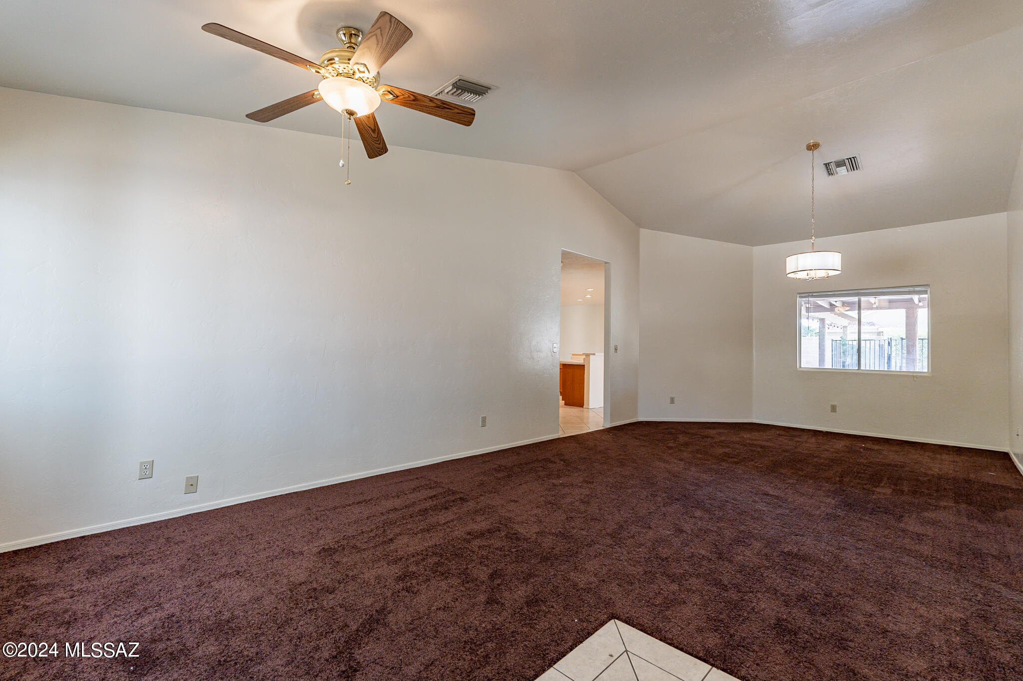 Sonrisa (1-121) - Residential Lease
