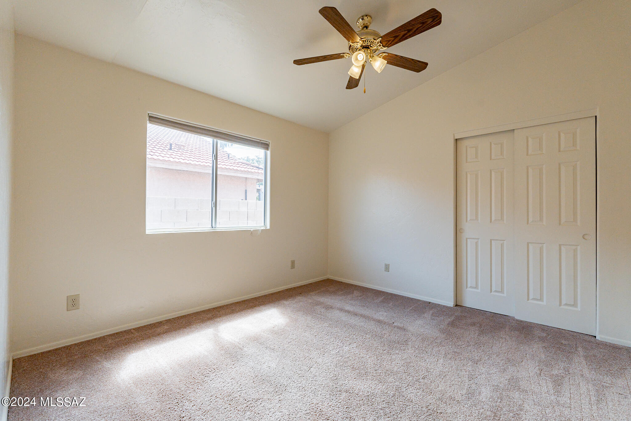 Sonrisa (1-121) - Residential Lease