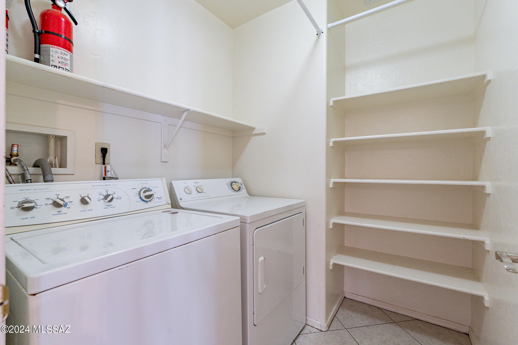 Sonrisa (1-121) - Residential Lease