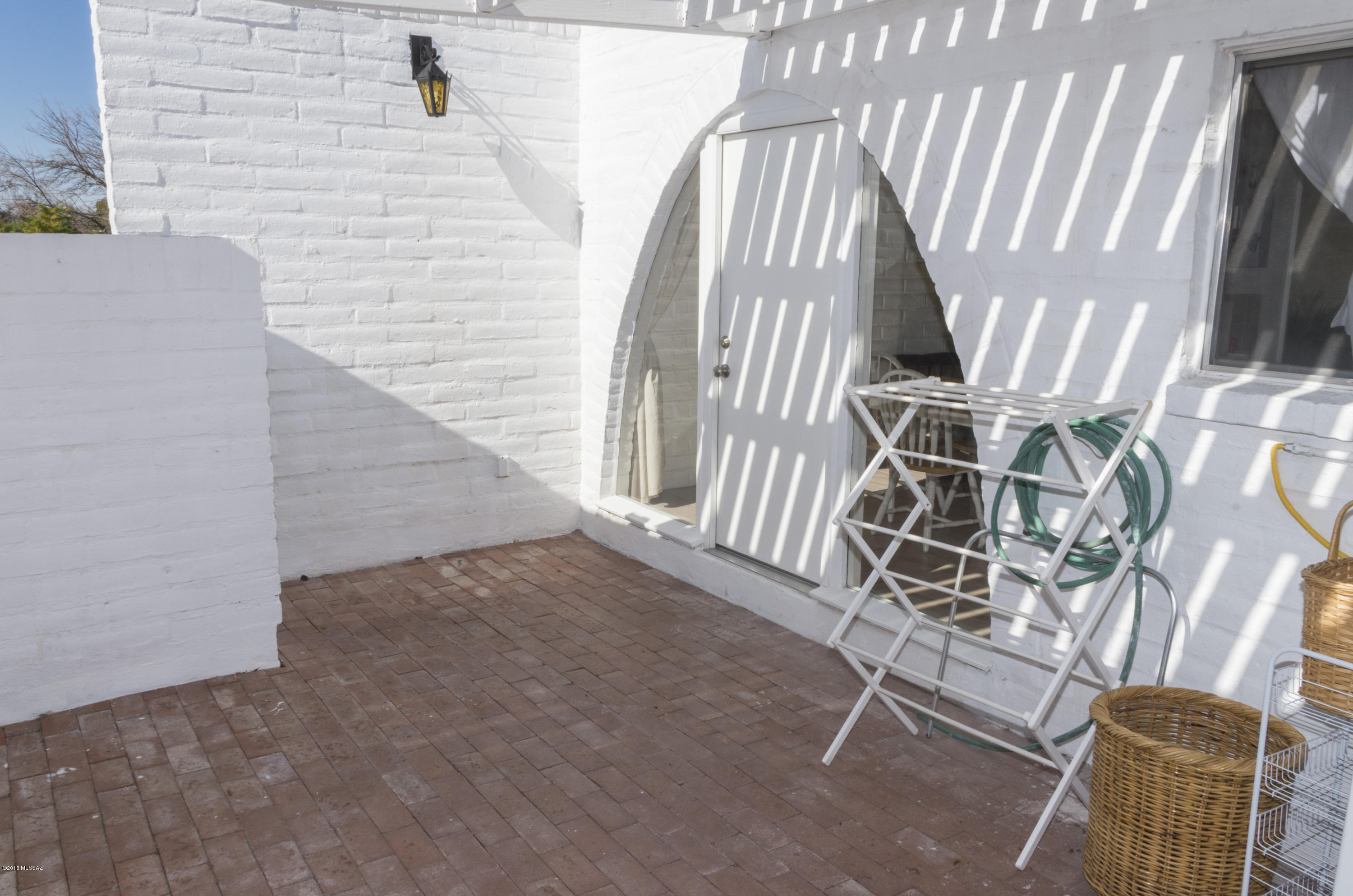 Las Lomitas (1) - Residential