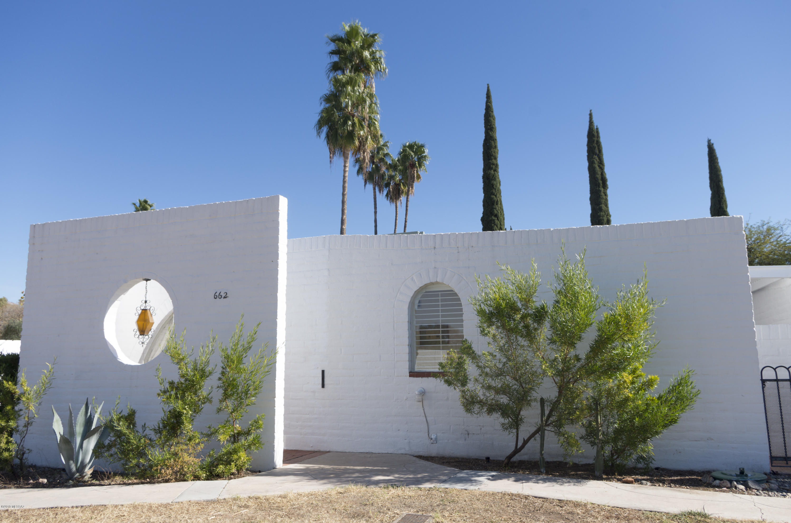 Las Lomitas (1) - Residential