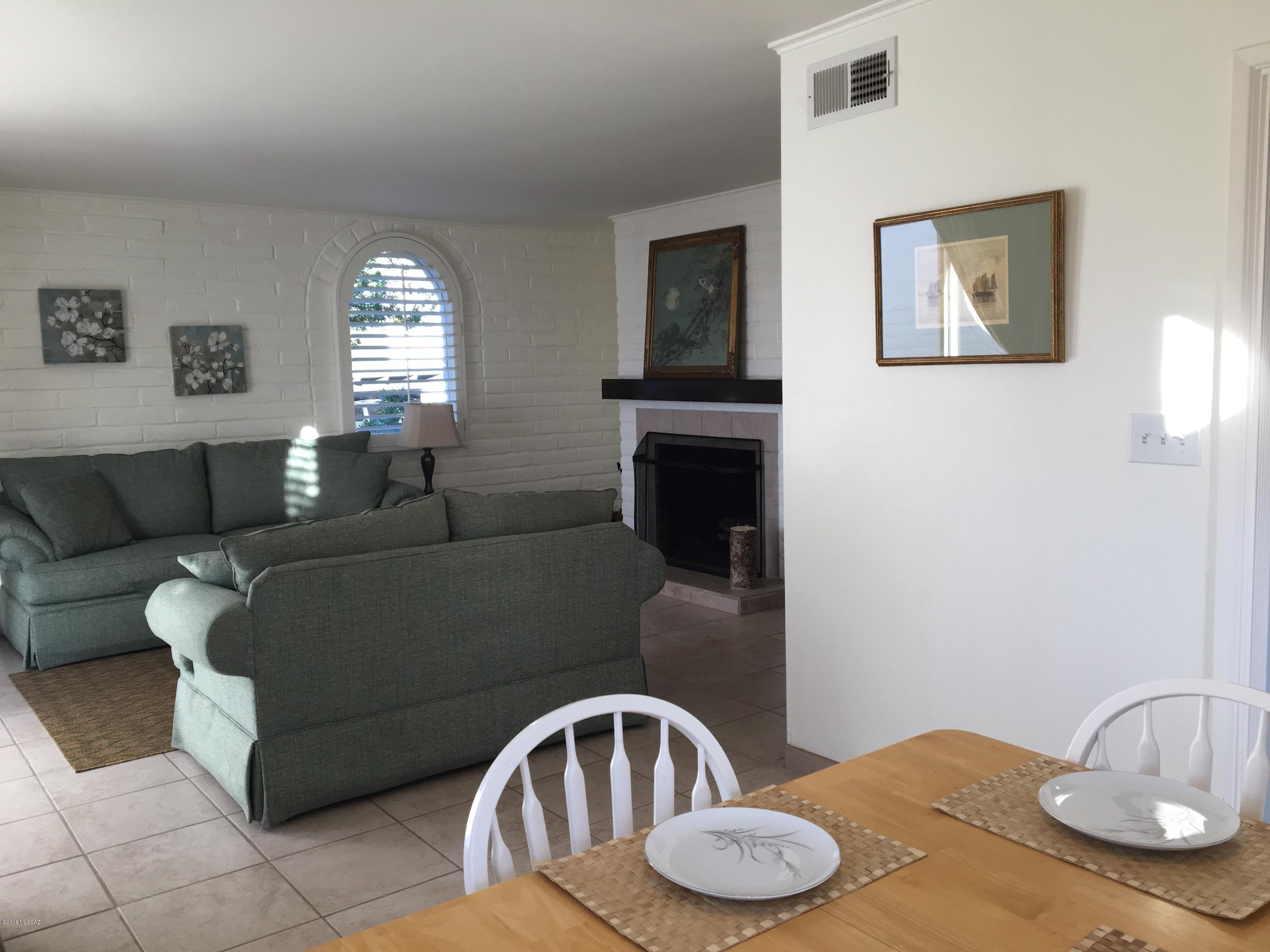 Las Lomitas (1) - Residential
