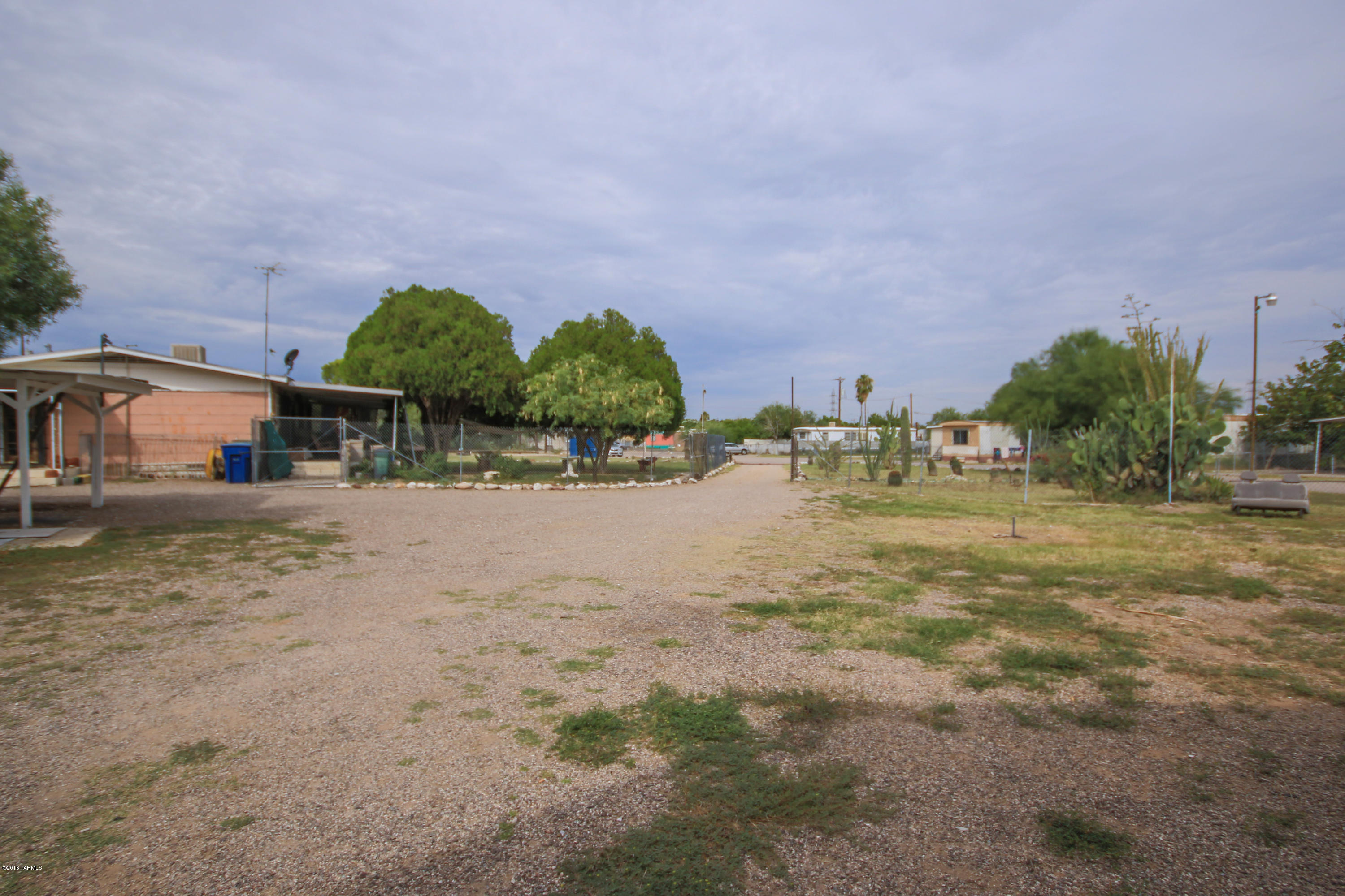 Los Ranchitos - Residential Income