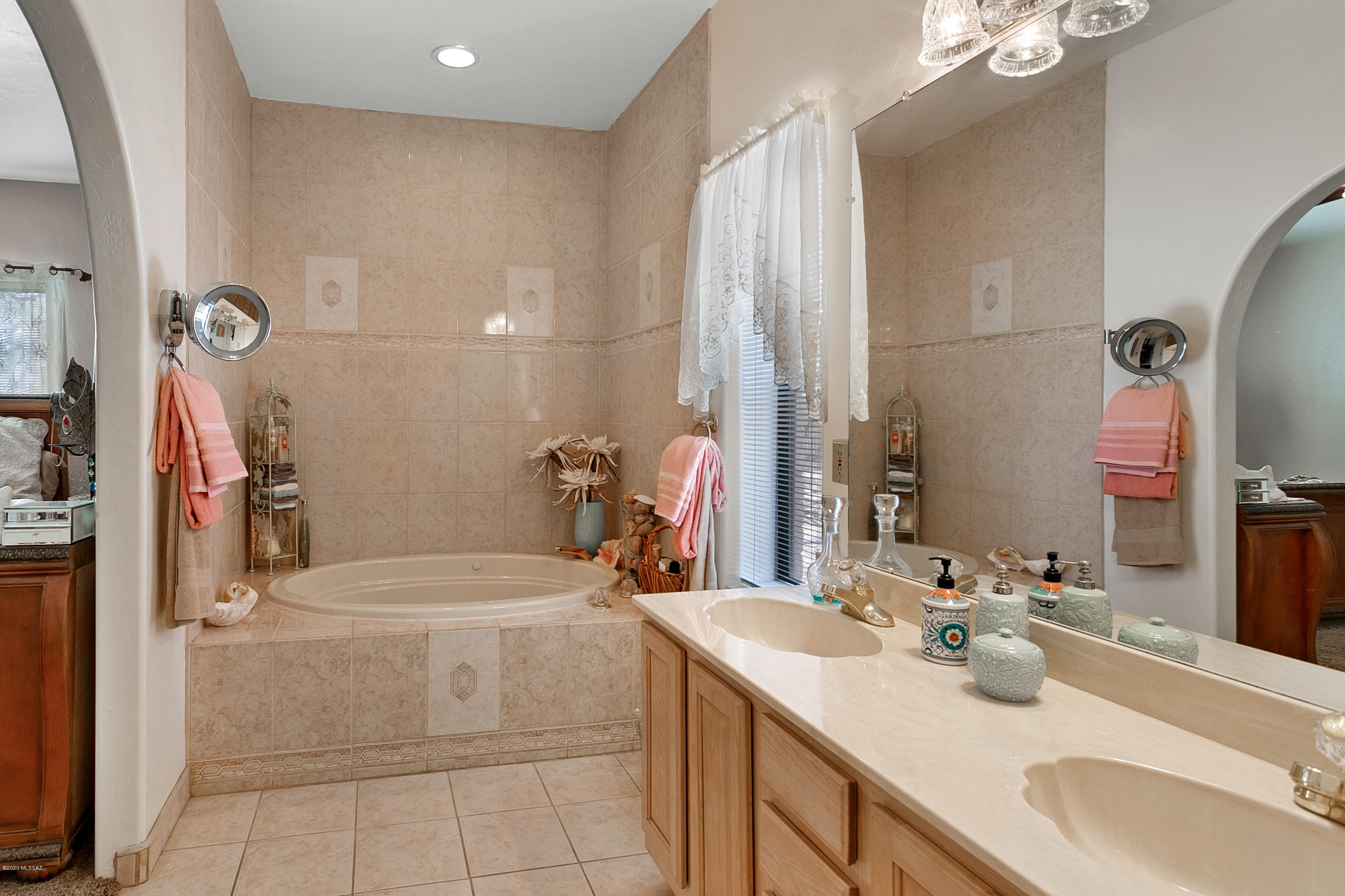 New Tucson Unit NO. 23 (140-261) - Residential