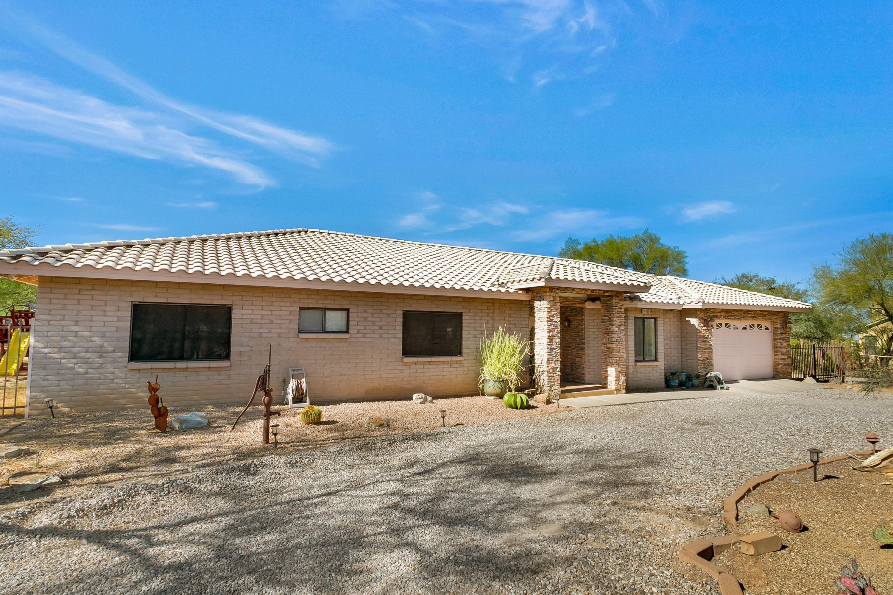 New Tucson Unit NO. 23 (140-261) - Residential