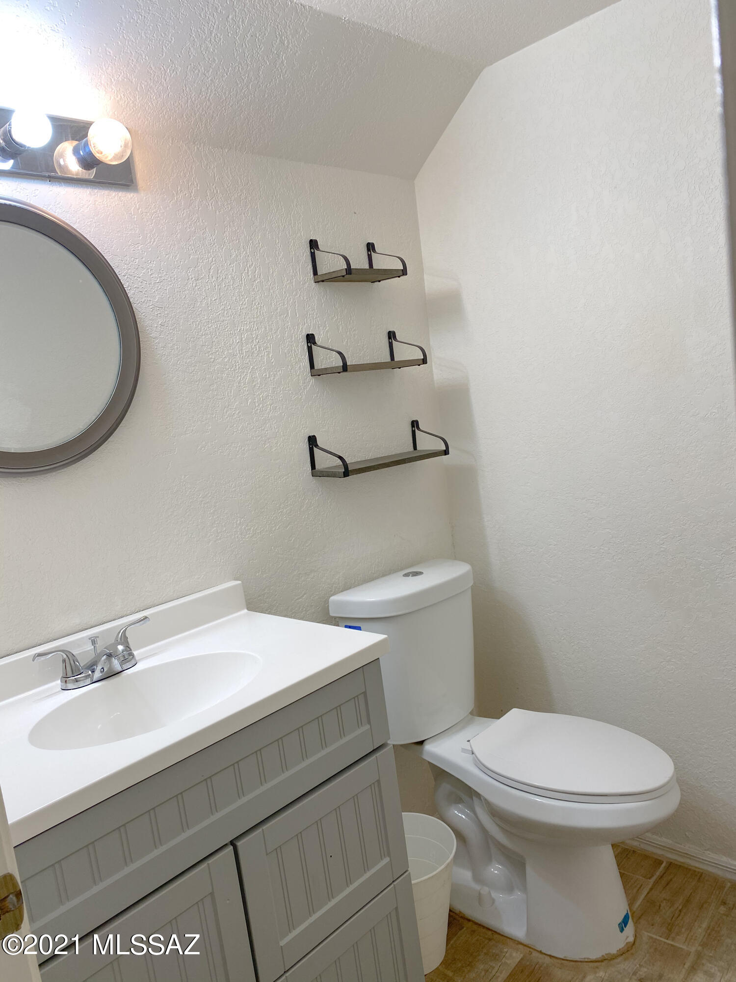 Country Highlands (1-180) - Residential