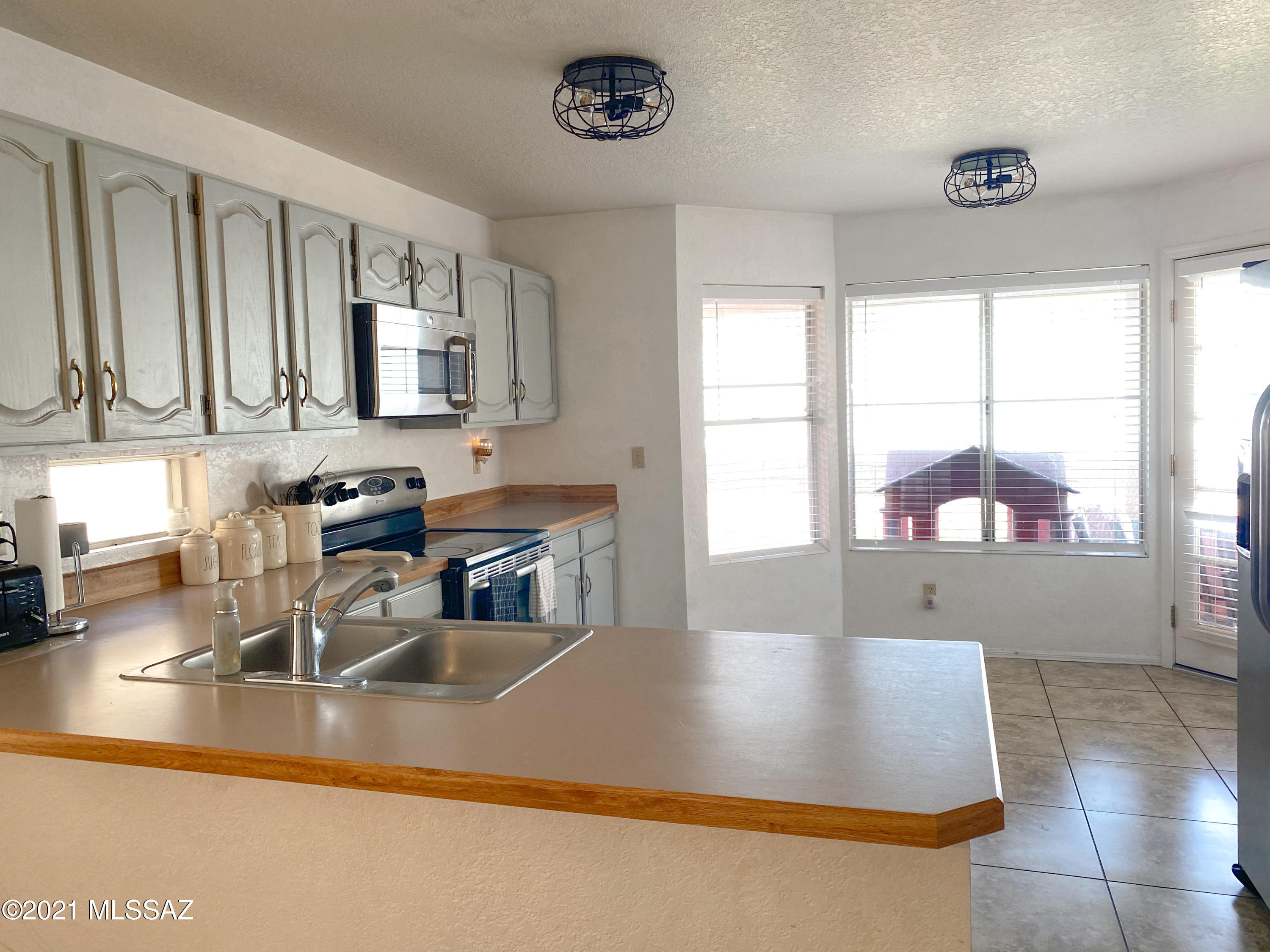 Country Highlands (1-180) - Residential