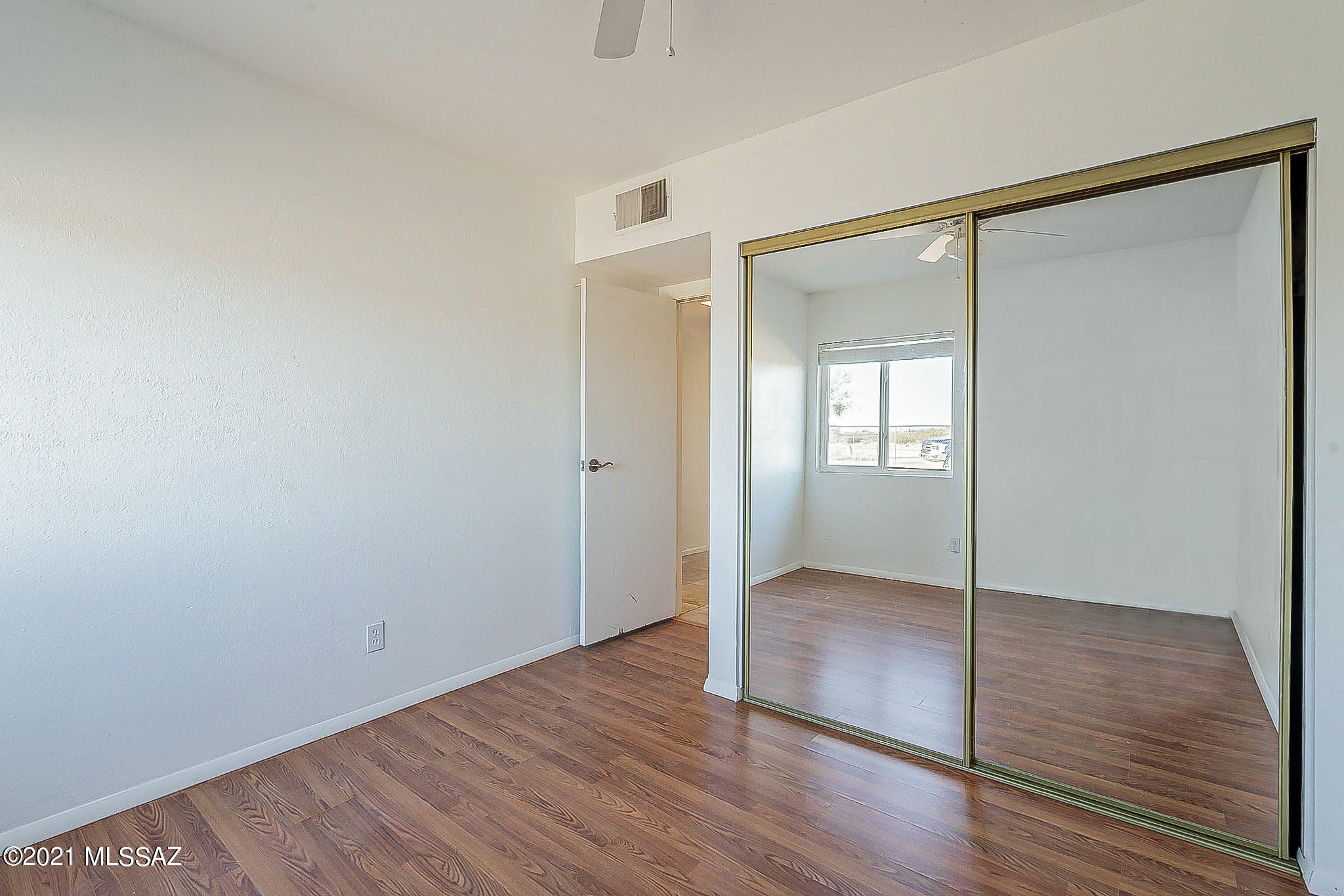 White Fence Farms (1-65) - Residential