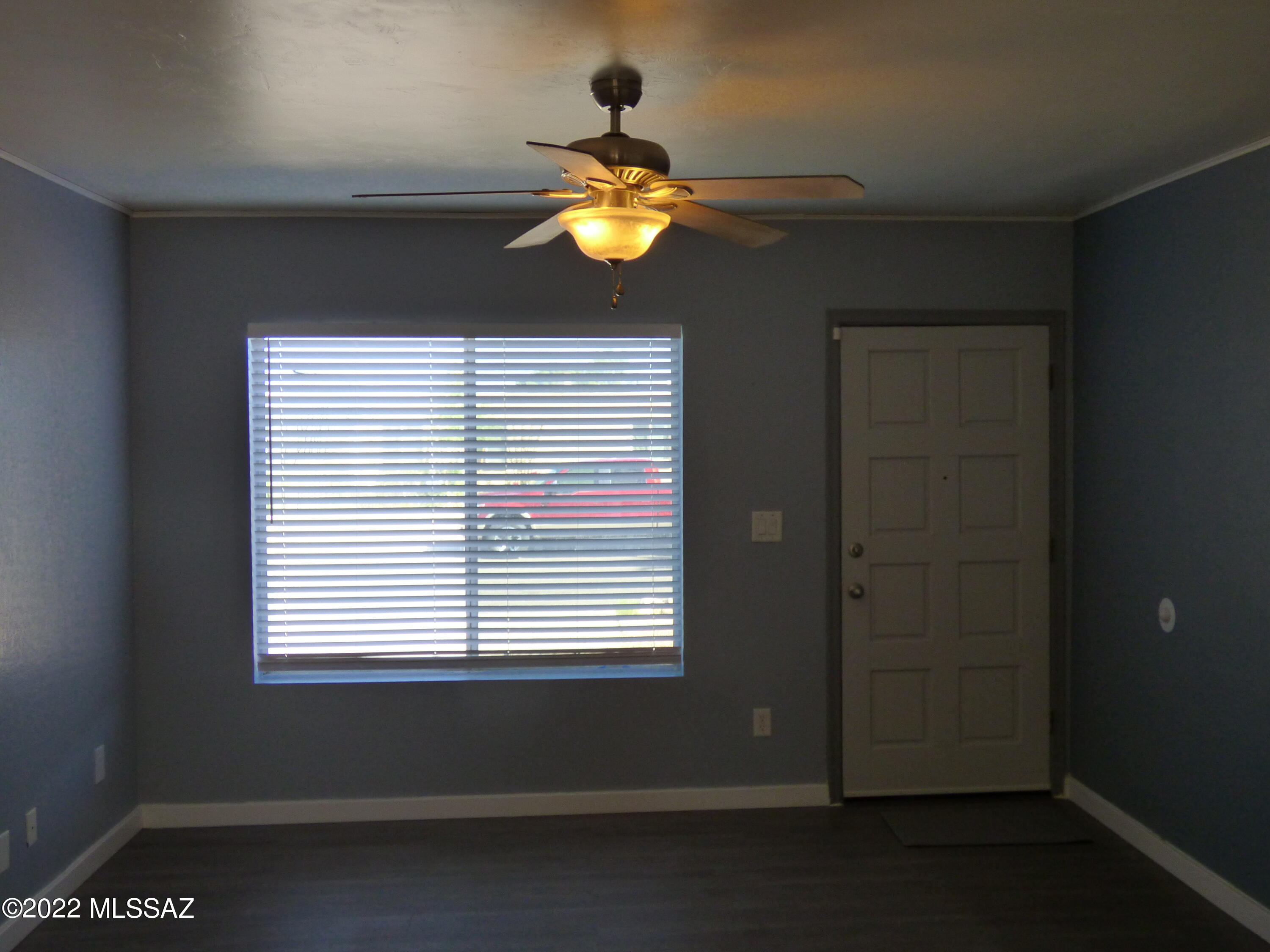Valley View East NO. 8 (1-38) - Residential Lease