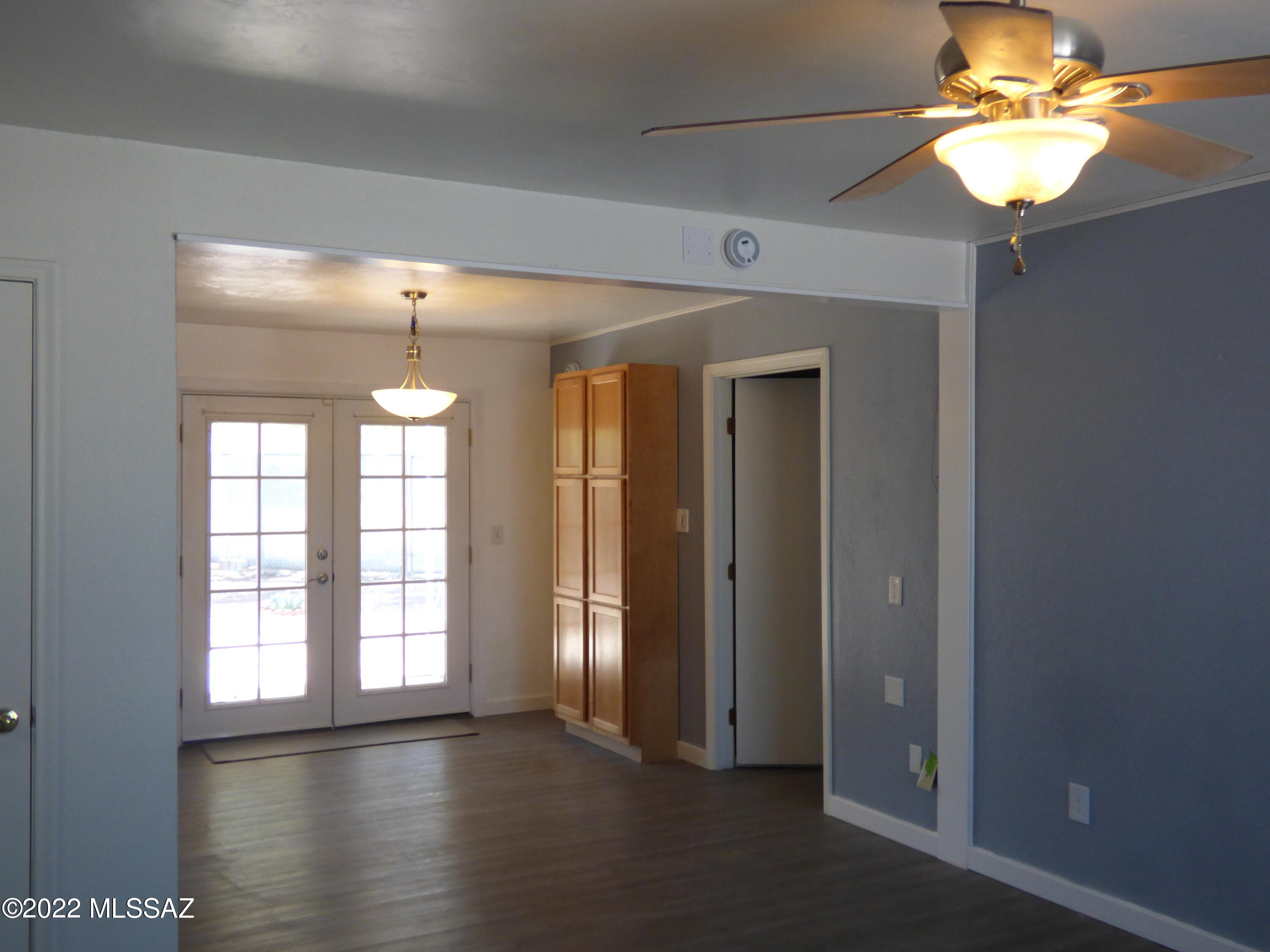 Valley View East NO. 8 (1-38) - Residential Lease