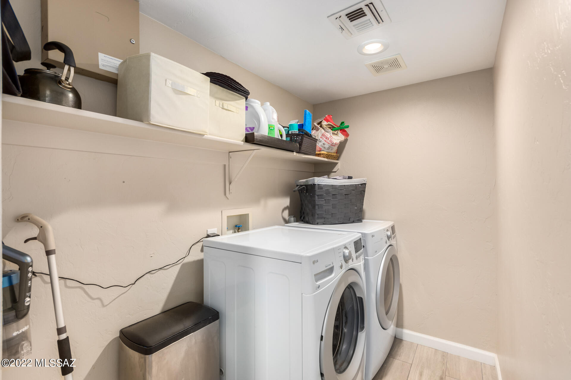 Broadway Court (1-29) - Residential