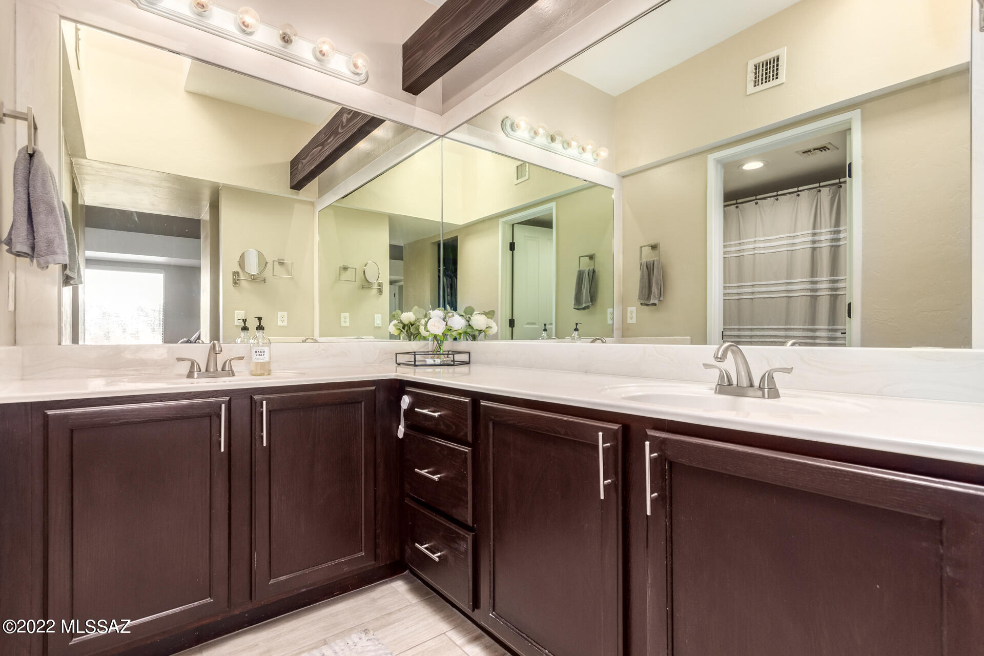 Broadway Court (1-29) - Residential