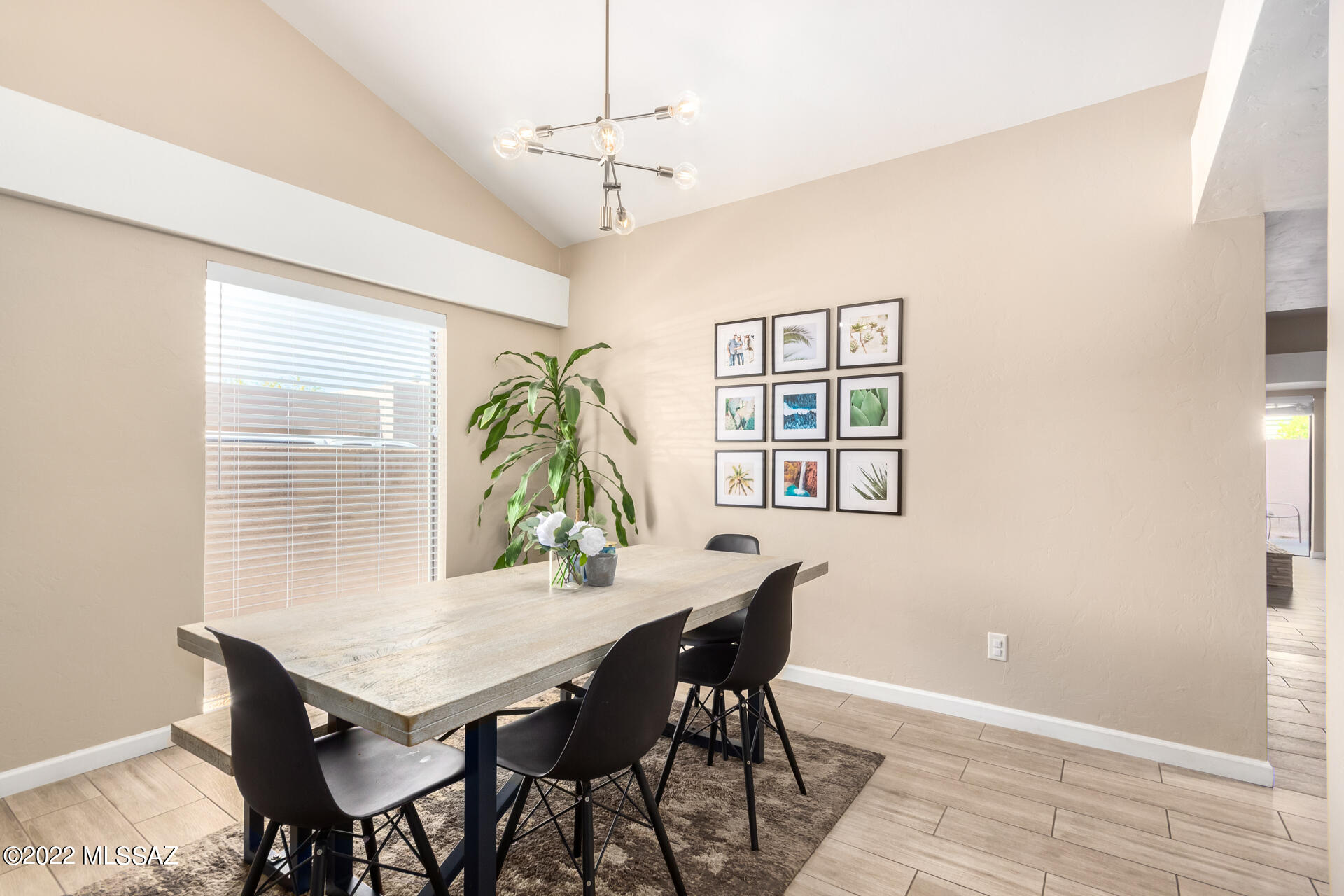 Broadway Court (1-29) - Residential
