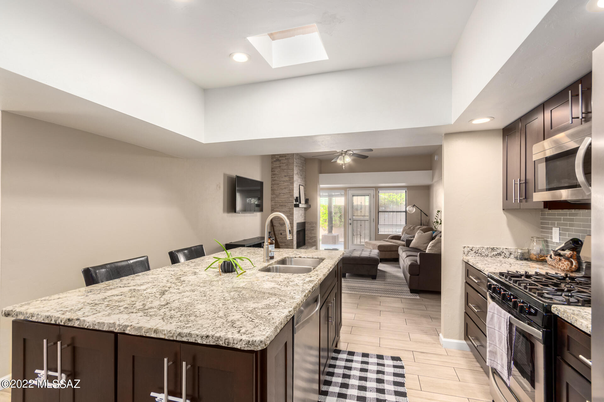 Broadway Court (1-29) - Residential