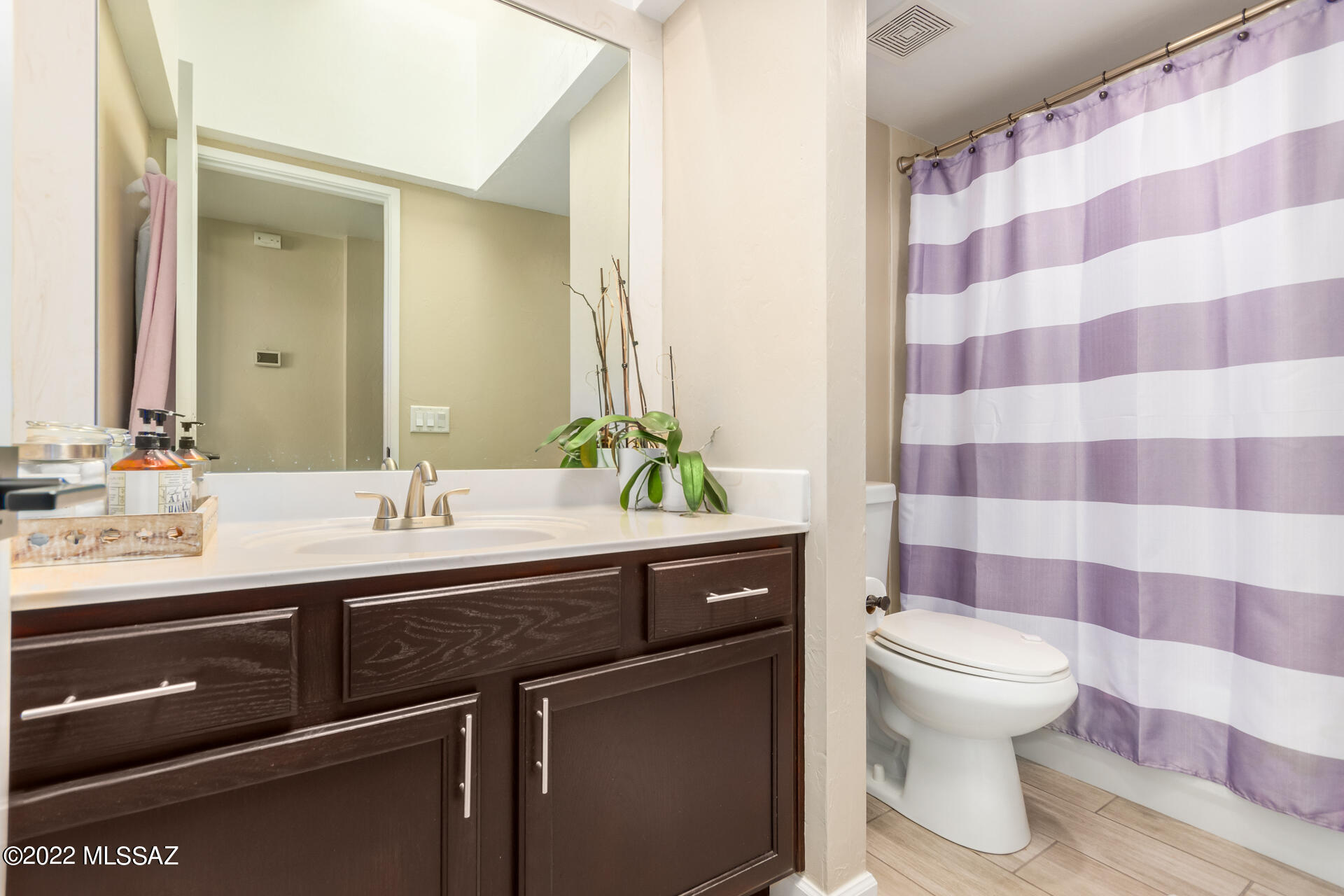 Broadway Court (1-29) - Residential