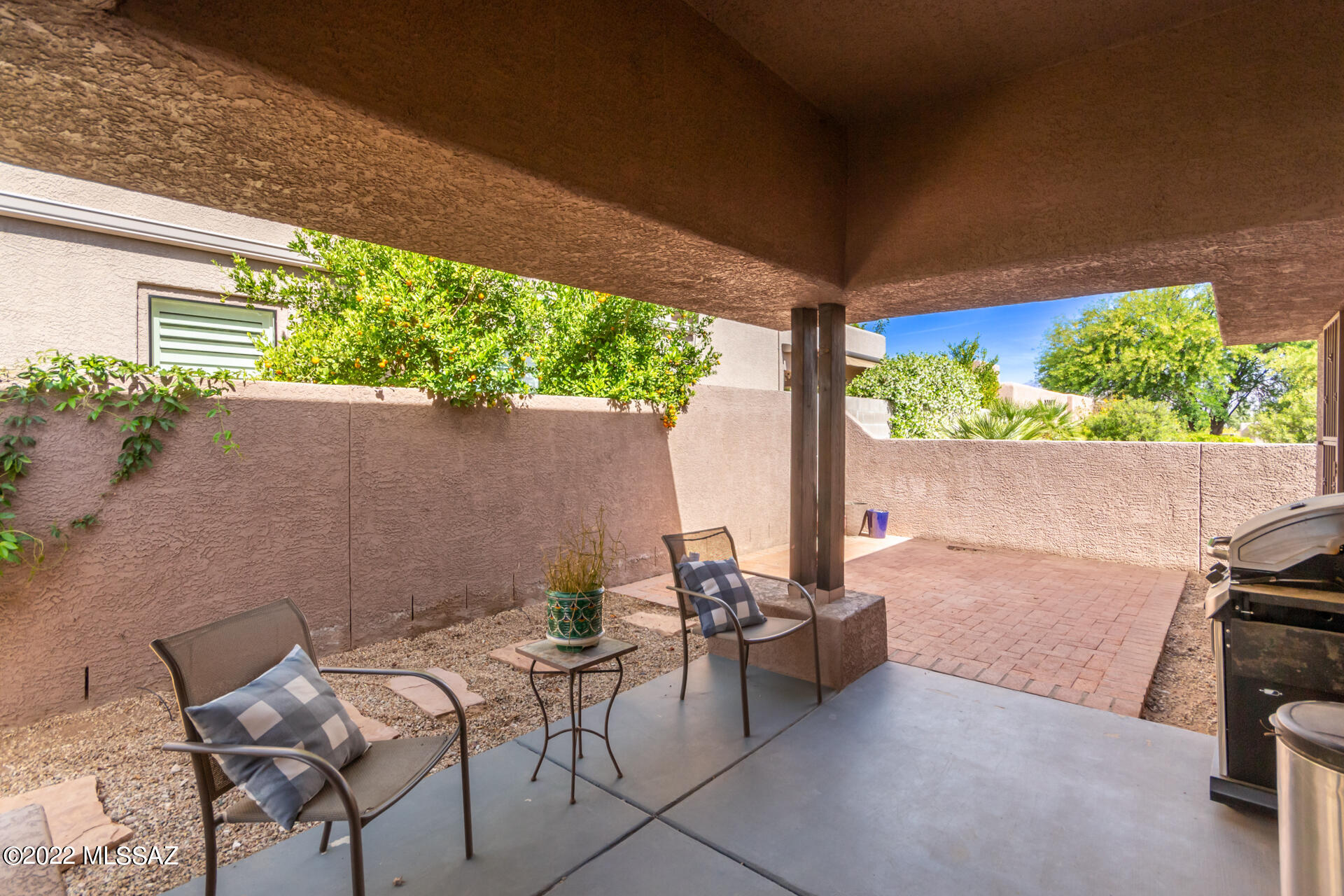 Broadway Court (1-29) - Residential