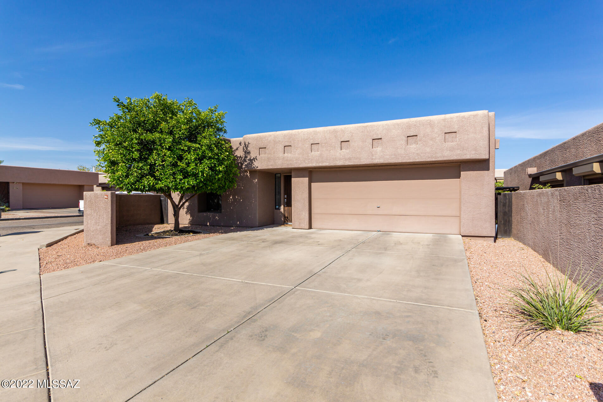 Broadway Court (1-29) - Residential