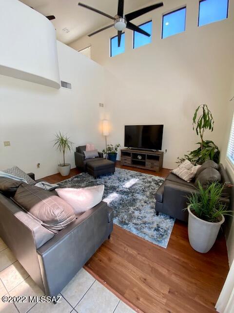 Paseo Estrella (1-104) - Residential