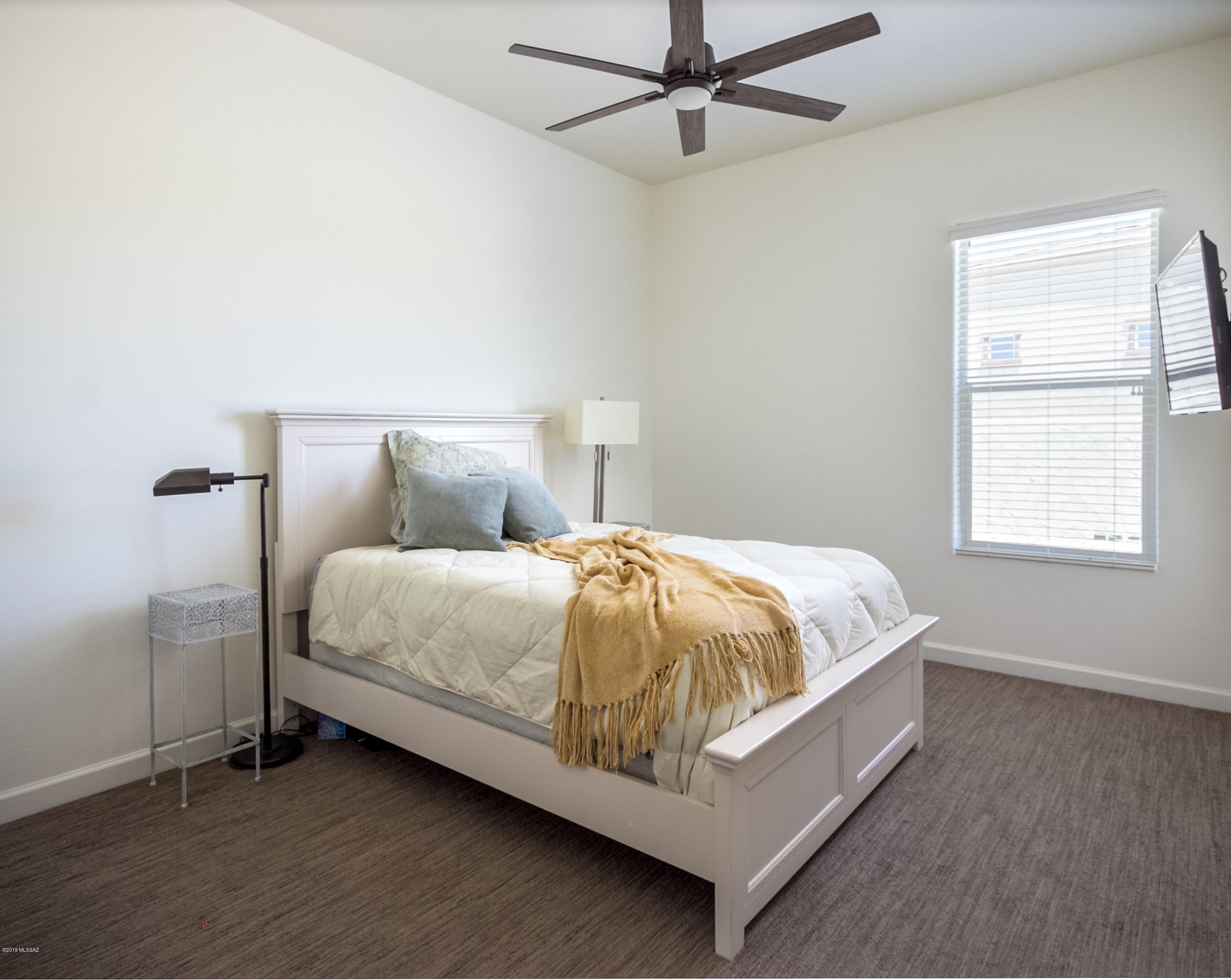 Sanctuary At Silverhawke - Residential