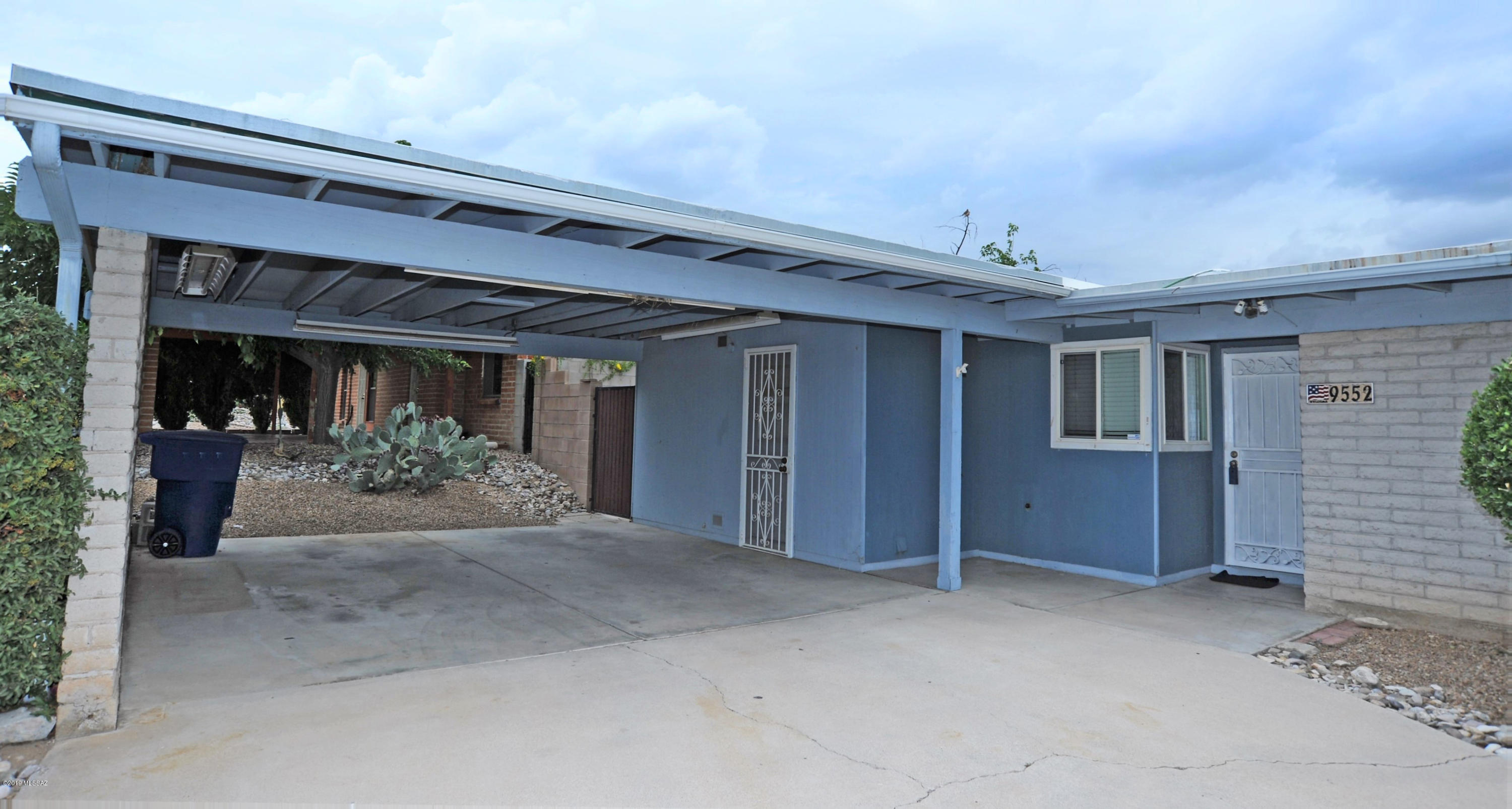 Braewood Terrace (1-107) - Residential