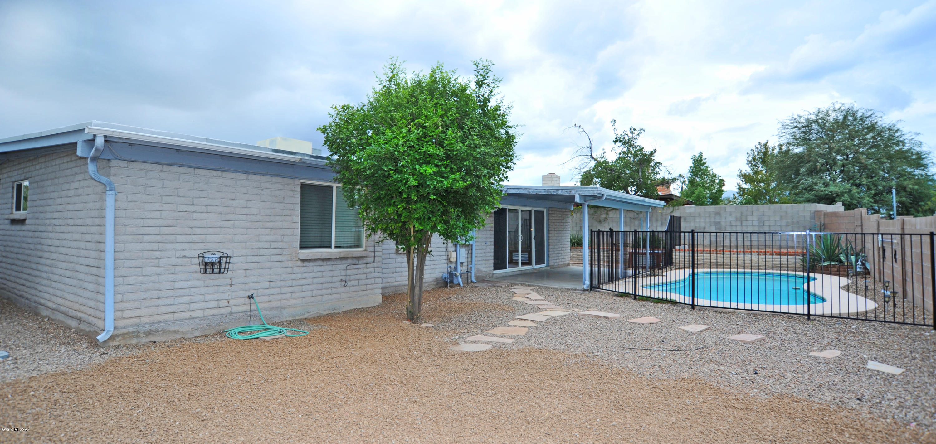 Braewood Terrace (1-107) - Residential