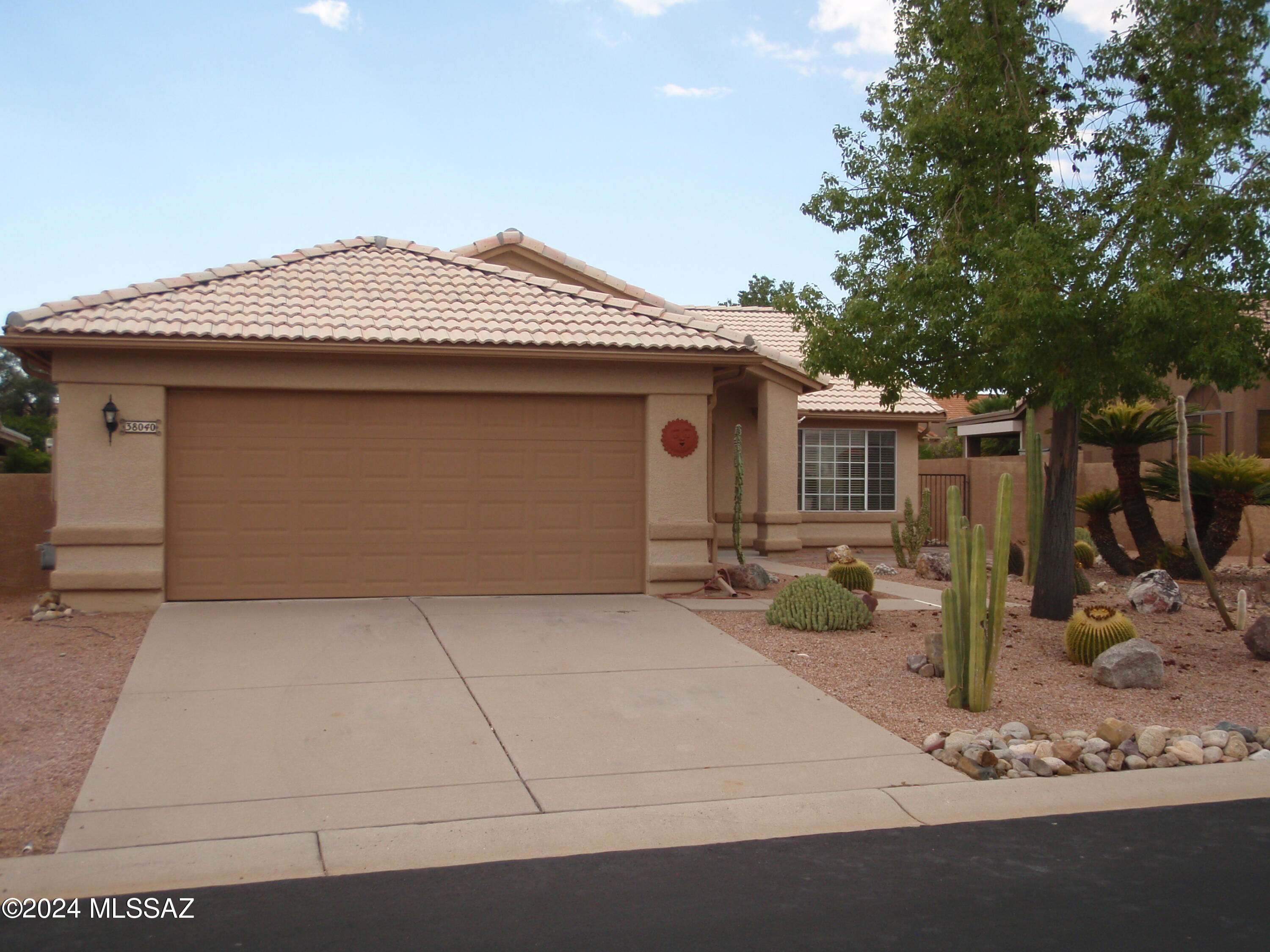Saddlebrooke - Residential Lease