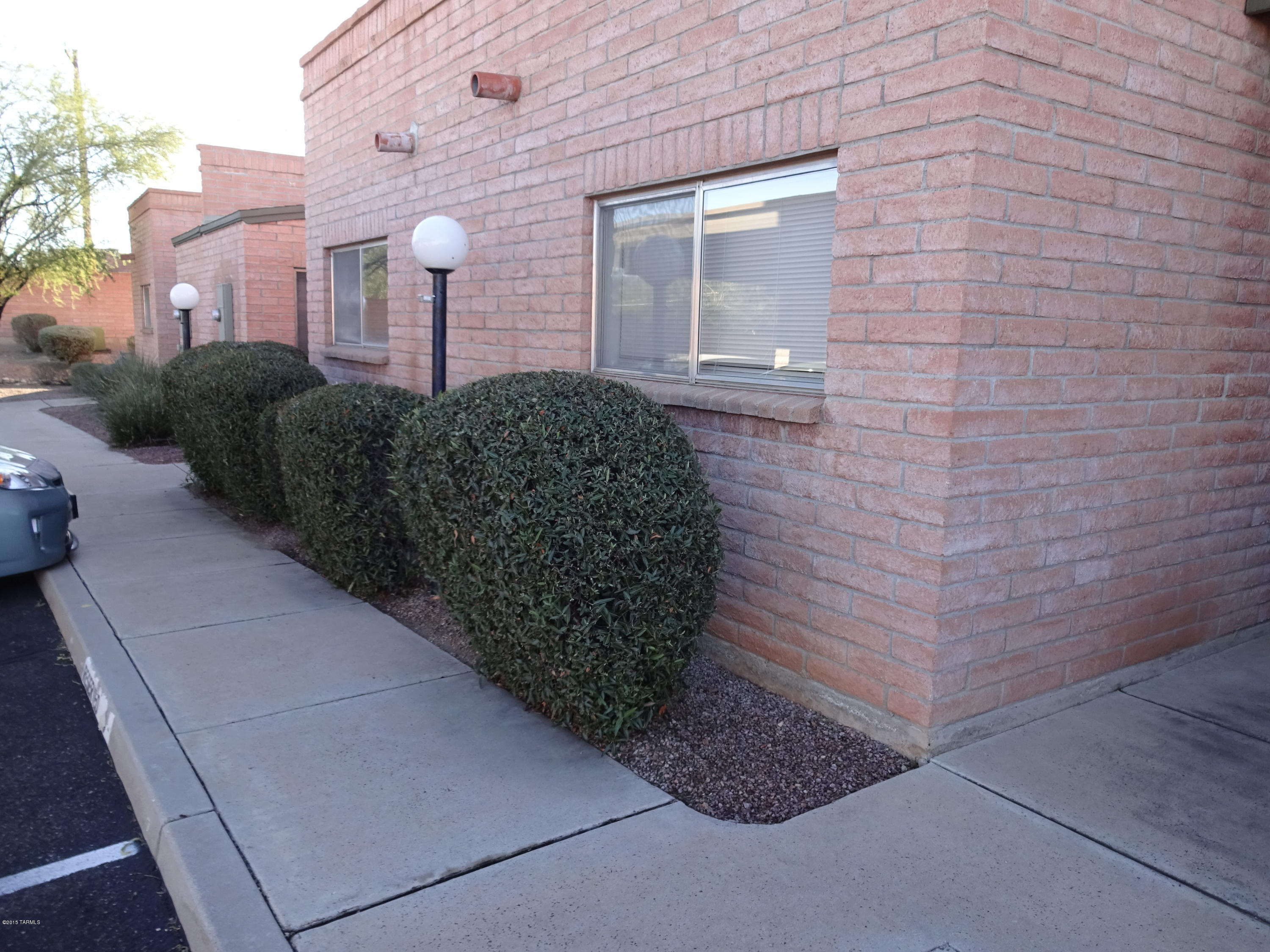 McCormick PlaceTwnhms Blk III (1-71) - Residential