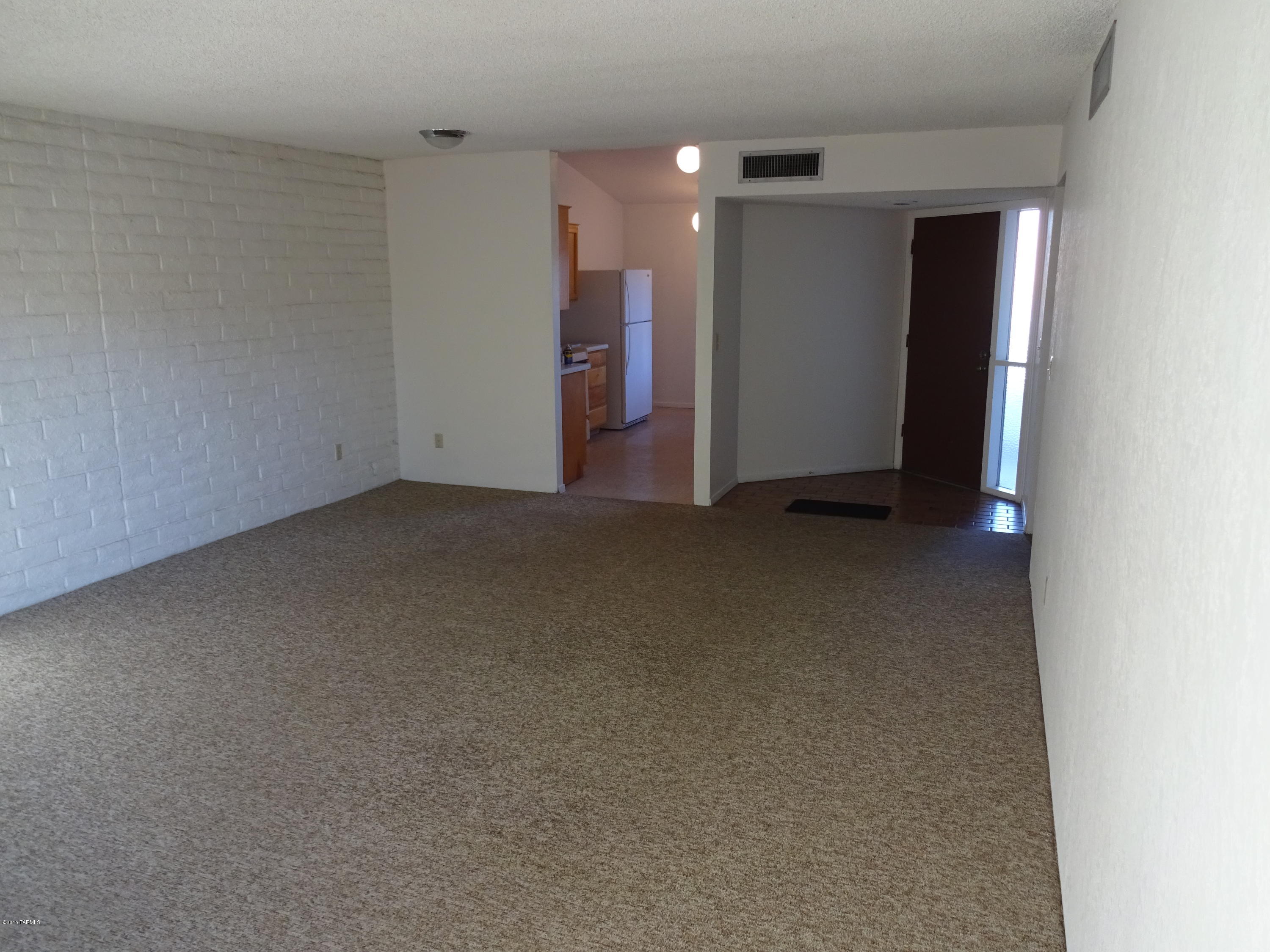 McCormick PlaceTwnhms Blk III (1-71) - Residential