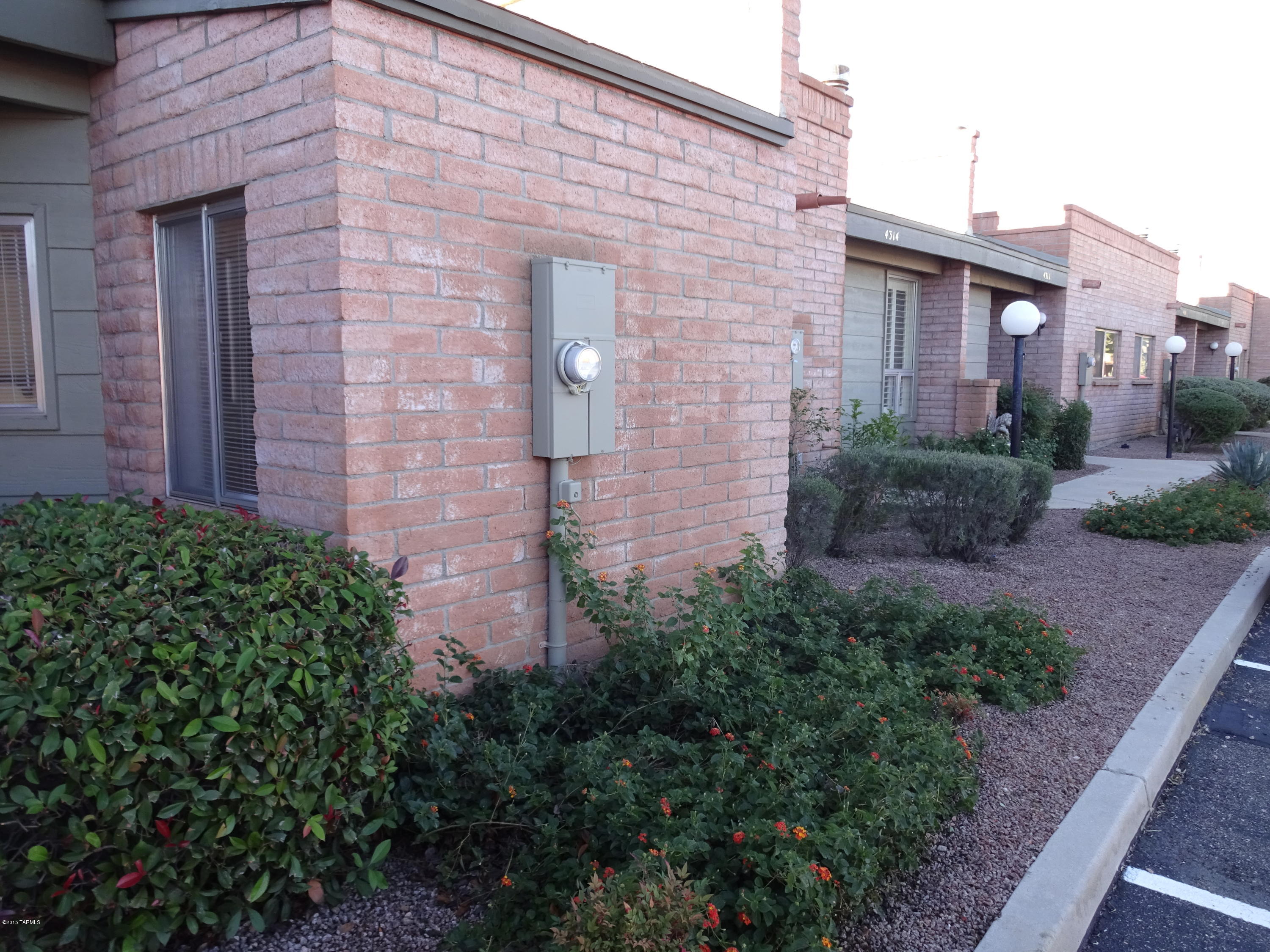 McCormick PlaceTwnhms Blk III (1-71) - Residential