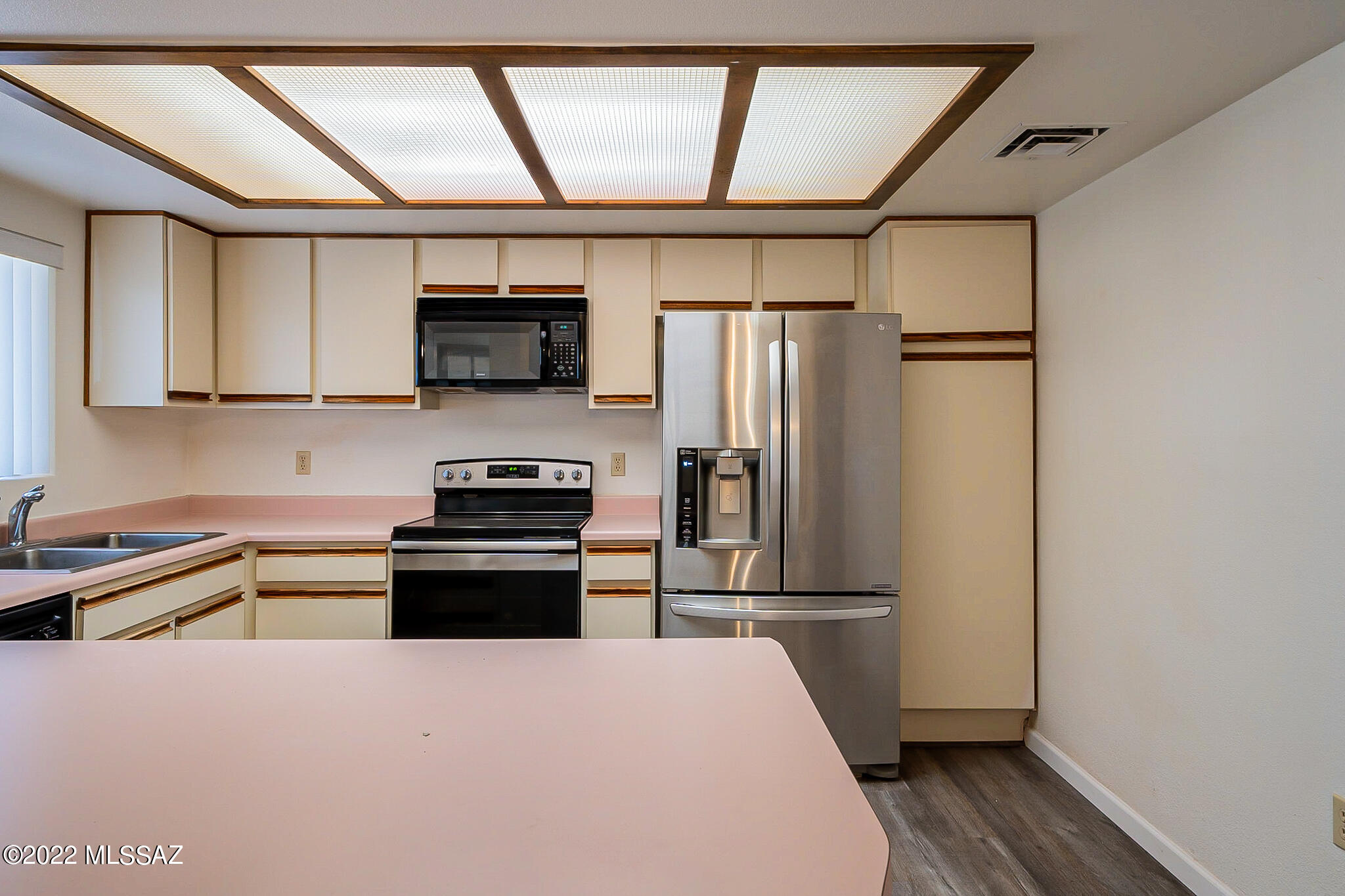 Continental Vistas(1-302) - Residential