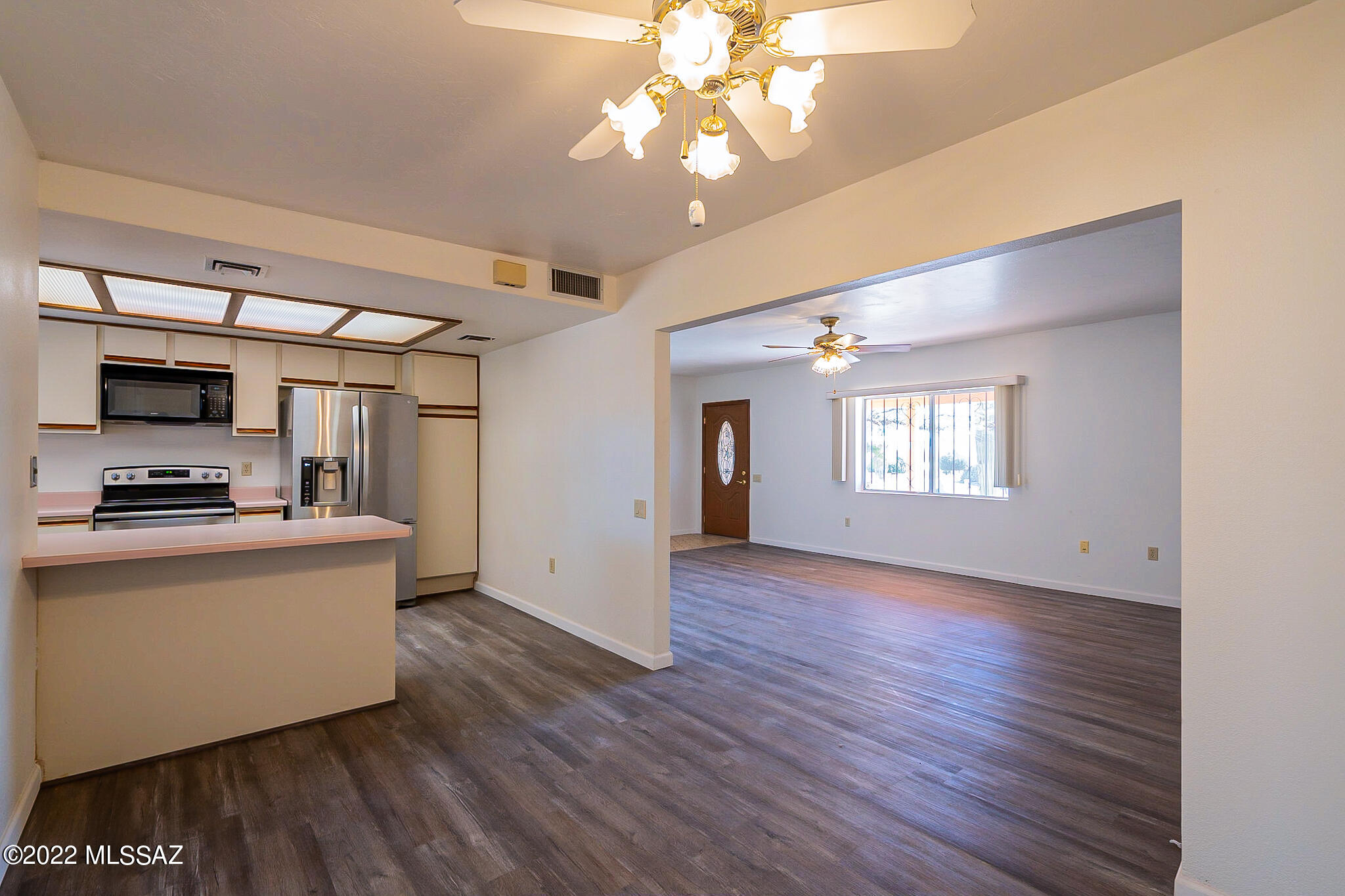 Continental Vistas(1-302) - Residential