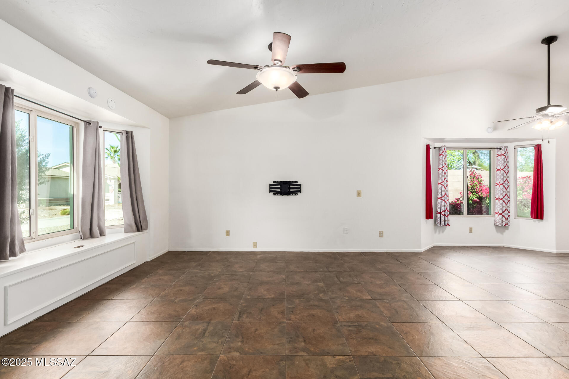 Macalester Park (1-142) - Residential