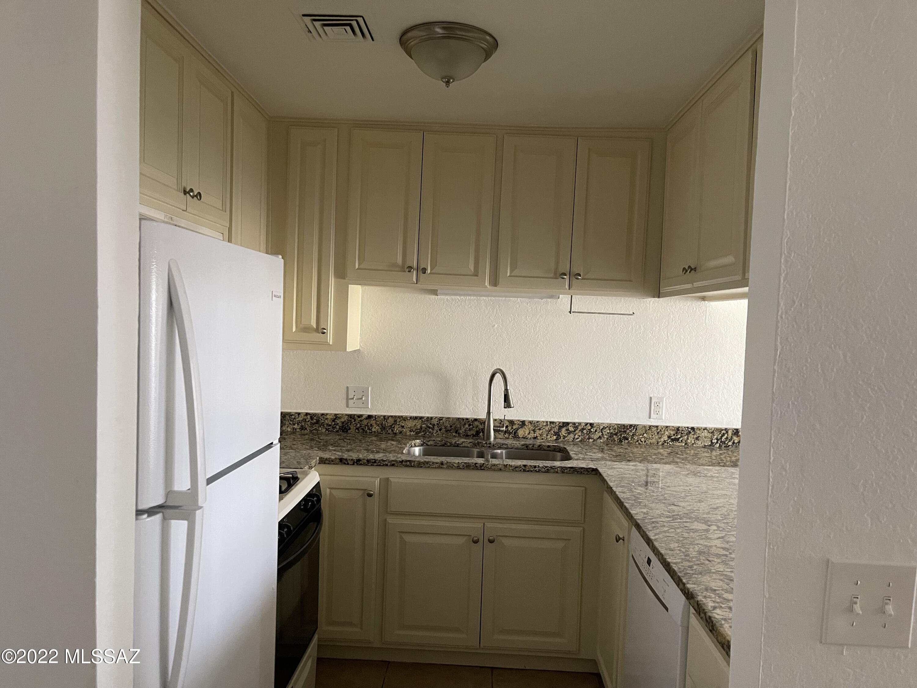 Langley Gardens Condominiums - Residential Lease