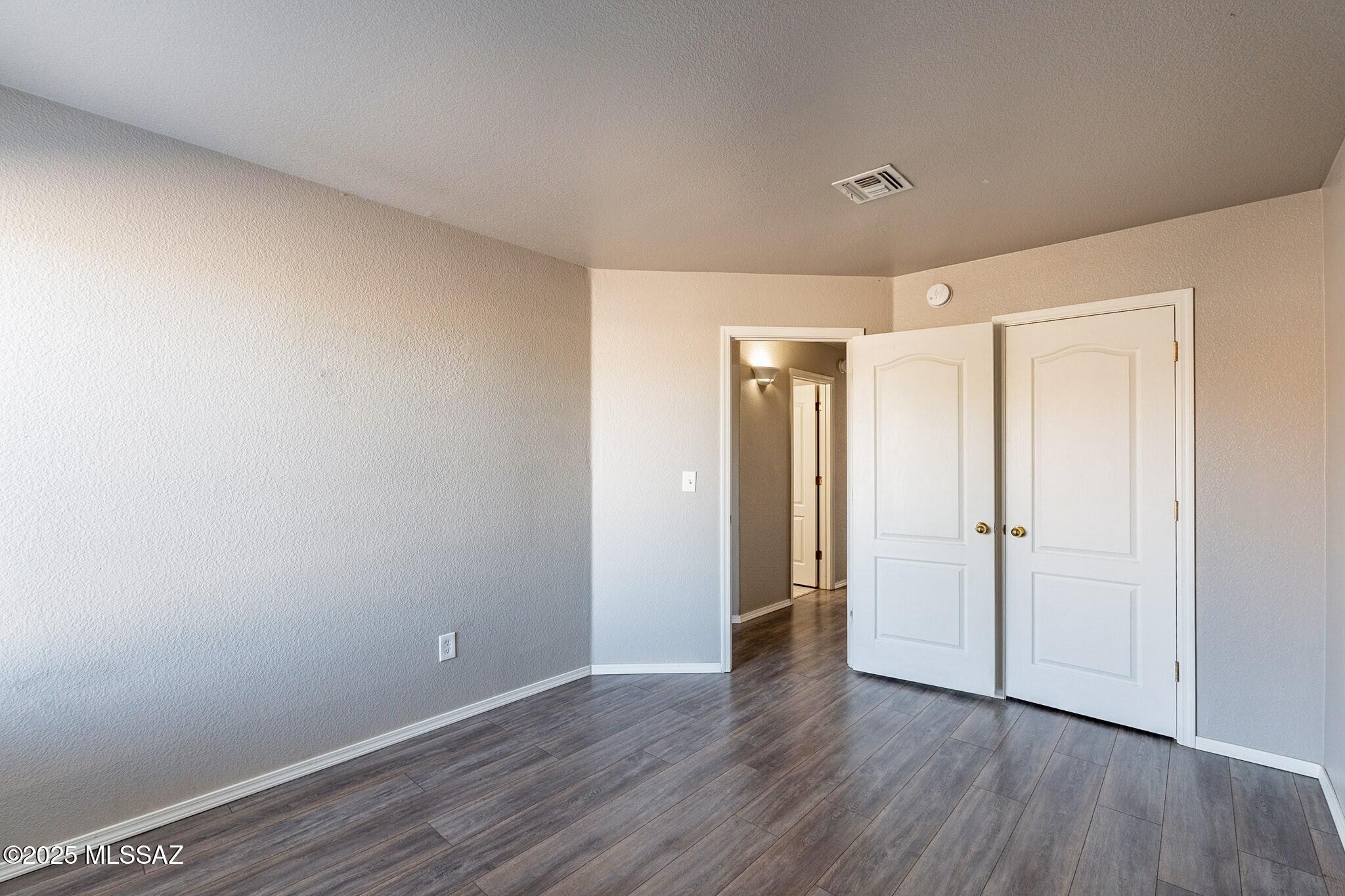 Quail Cove (1-137) - Residential Lease