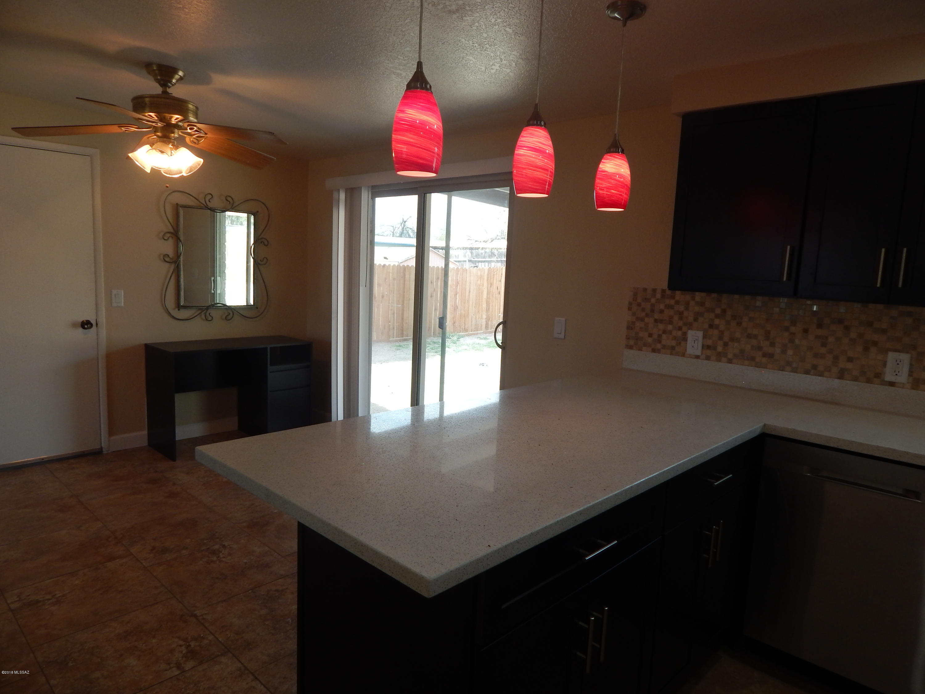 Casas Adobes Park (416-540) - Residential Lease
