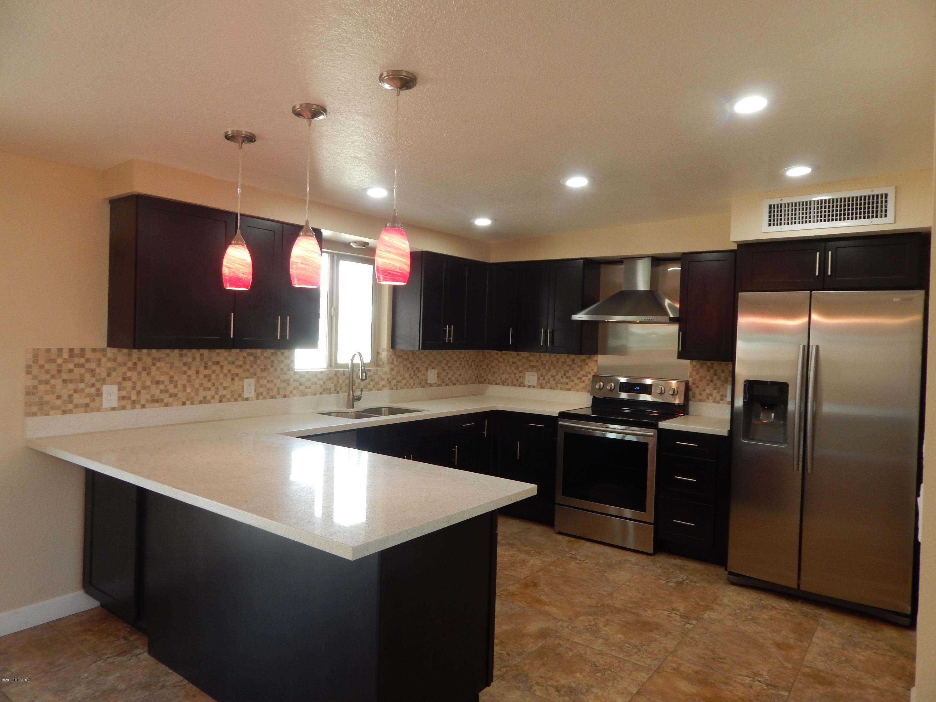 Casas Adobes Park (416-540) - Residential Lease