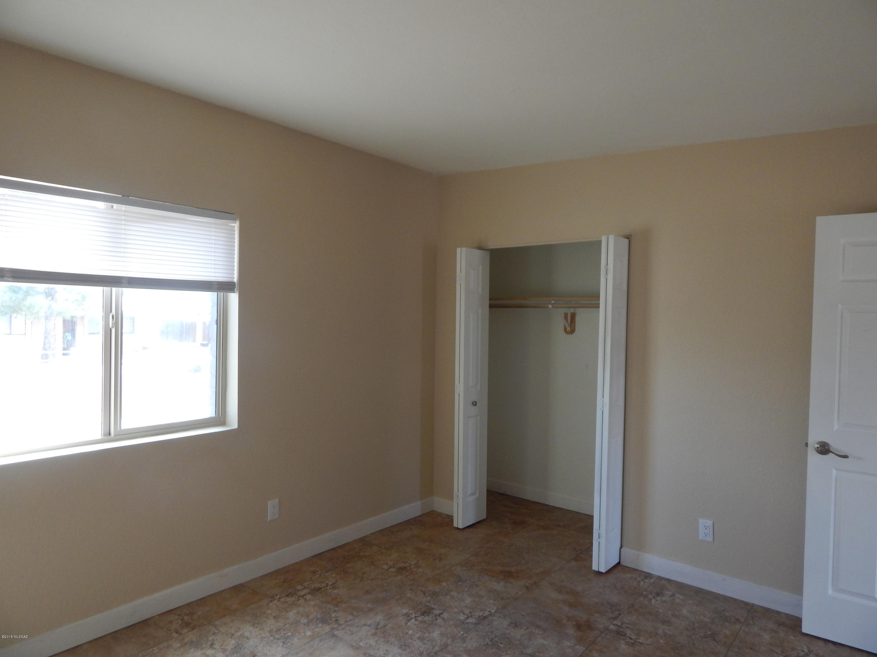 Casas Adobes Park (416-540) - Residential Lease
