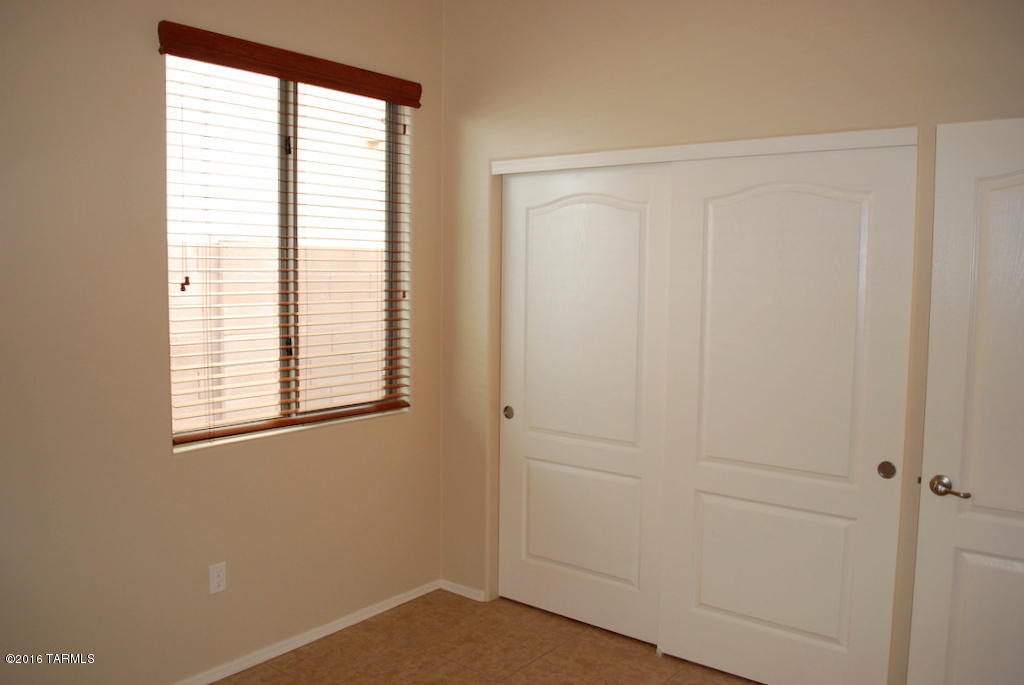 Rancho Del Lago (1-100) - Residential Lease