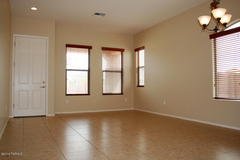 Rancho Del Lago (1-100) - Residential Lease