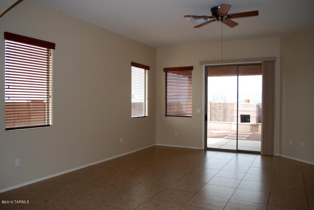 Rancho Del Lago (1-100) - Residential Lease