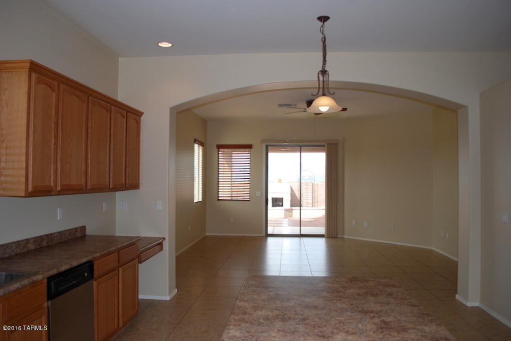 Rancho Del Lago (1-100) - Residential Lease