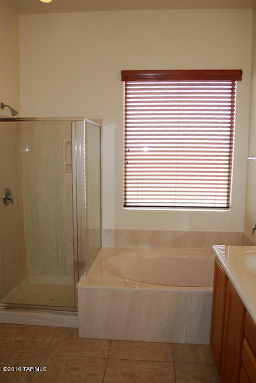 Rancho Del Lago (1-100) - Residential Lease