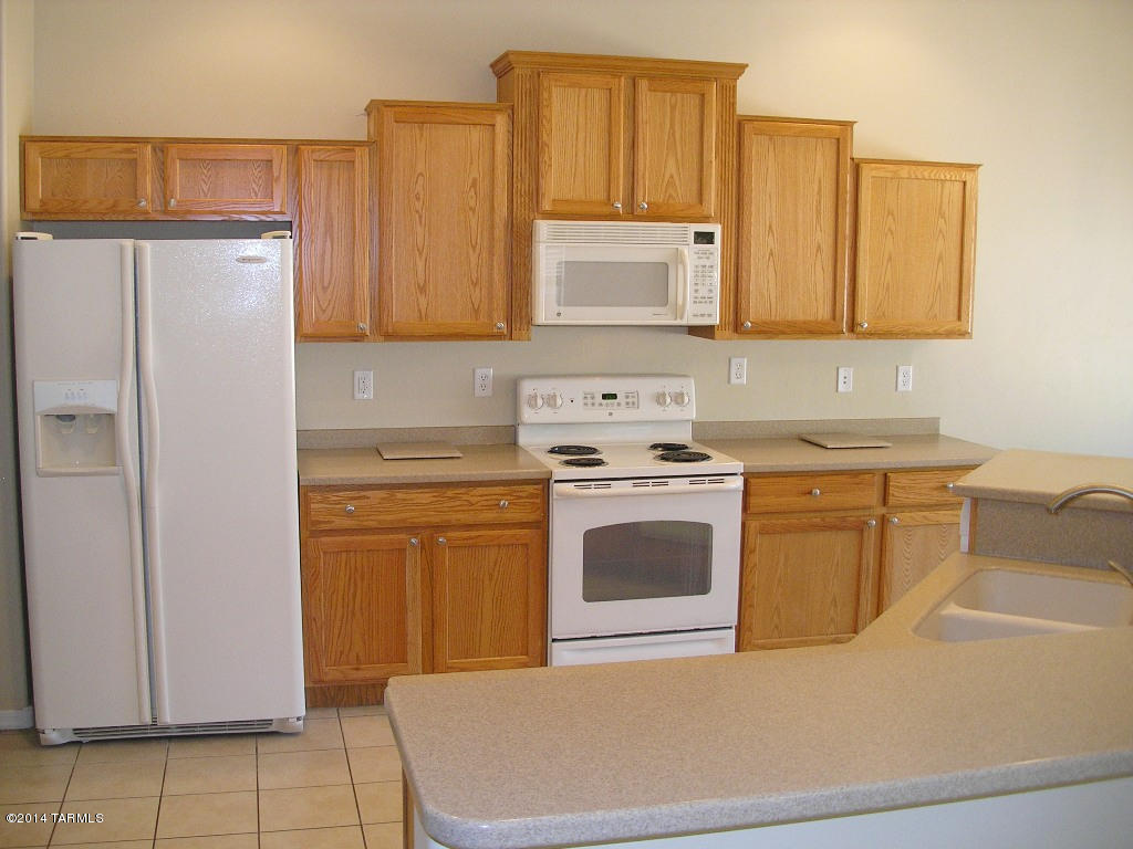 Presidio Del Valle (1-166) - Residential Lease